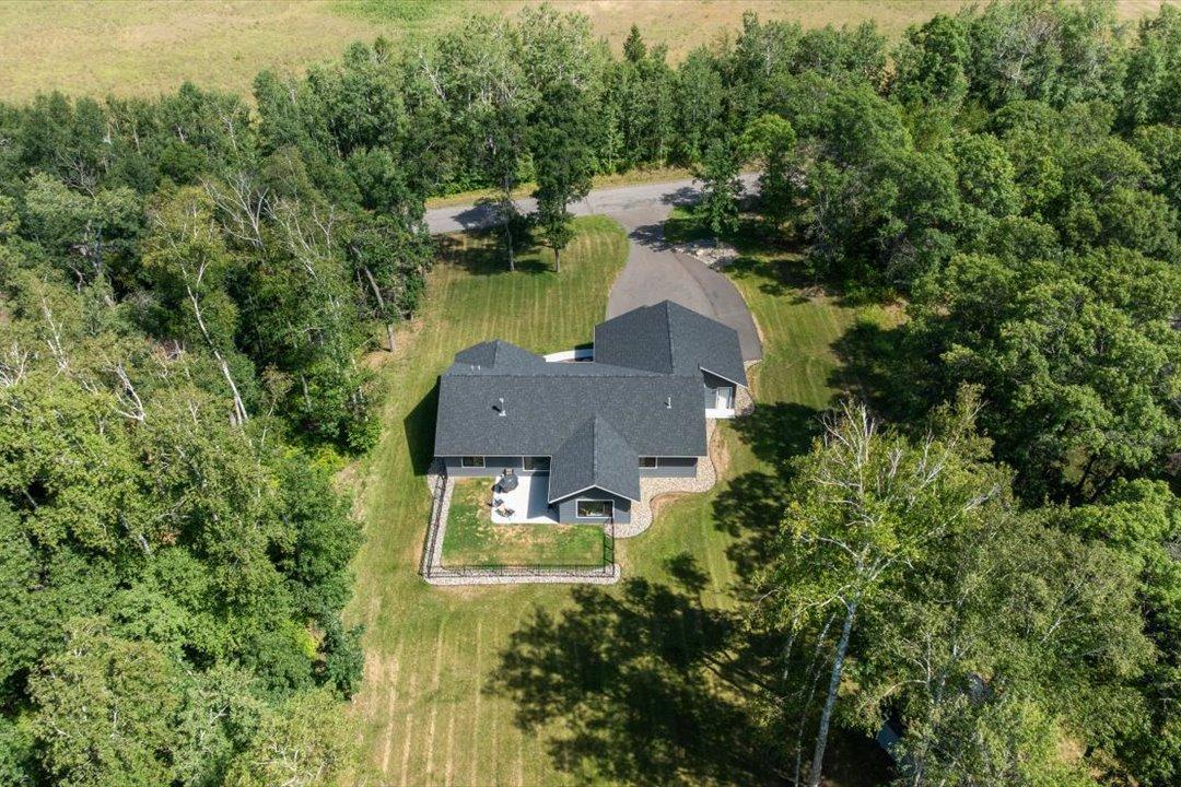 2024 single family home for sale at 29887 Suffolk Drive in Pequot Lakes, MN — 3 bed, 2 bath (photo 29 of 31)