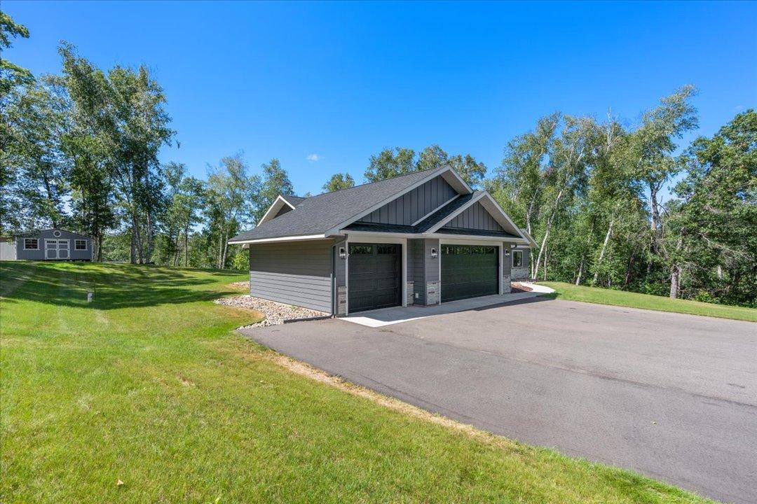 2024 single family home for sale at 29887 Suffolk Drive in Pequot Lakes, MN — 3 bed, 2 bath (photo 6 of 31)