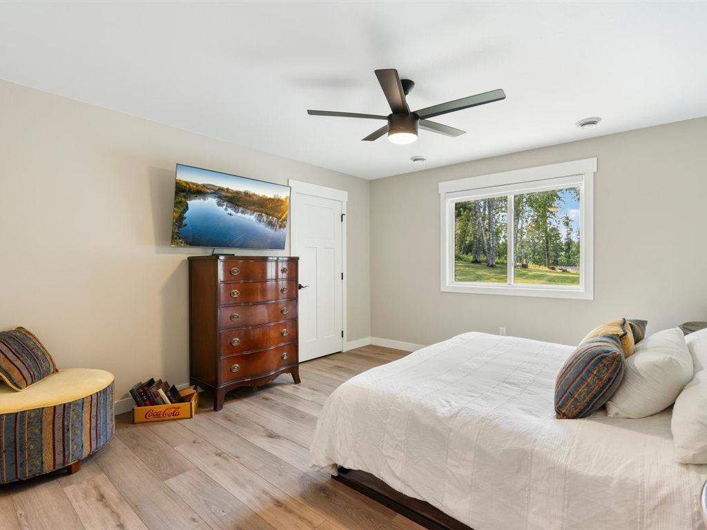 2024 single family home for sale at 29887 Suffolk Drive in Pequot Lakes, MN — 3 bed, 2 bath (photo 16 of 61)