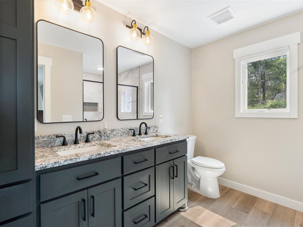 2024 single family home for sale at 29887 Suffolk Drive in Pequot Lakes, MN — 3 bed, 2 bath (photo 18 of 61)