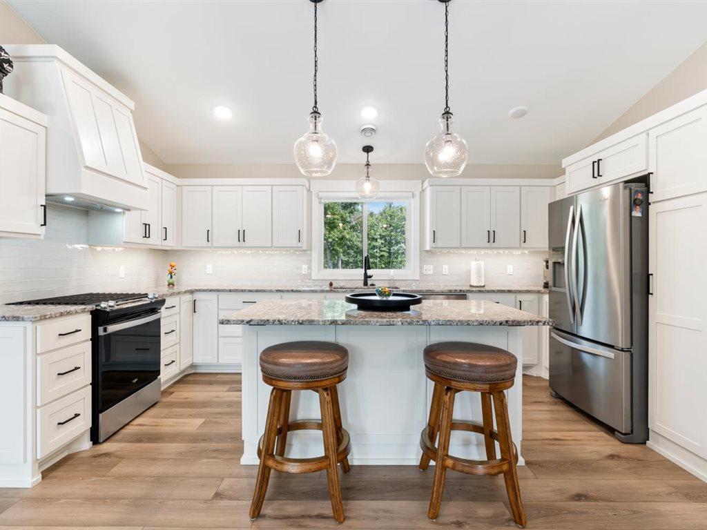 2024 single family home for sale at 29887 Suffolk Drive in Pequot Lakes, MN — 3 bed, 2 bath (photo 4 of 61)