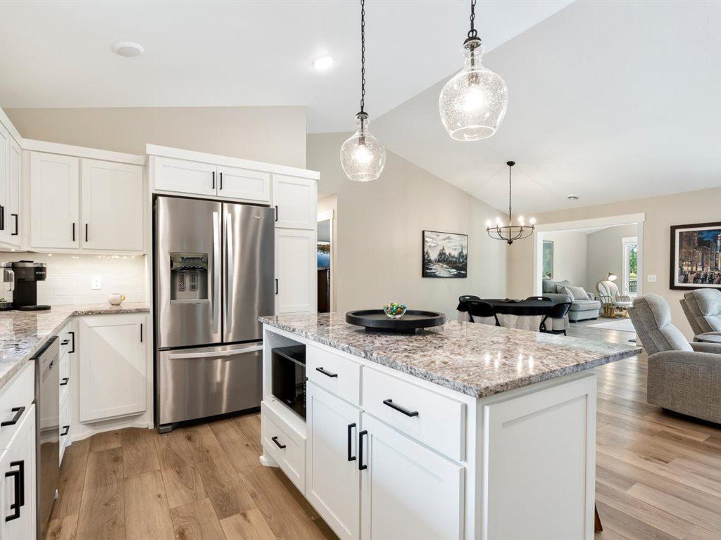 2024 single family home for sale at 29887 Suffolk Drive in Pequot Lakes, MN — 3 bed, 2 bath (photo 6 of 61)