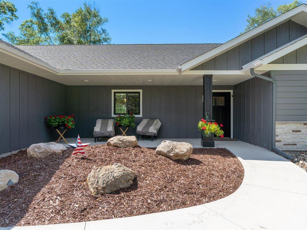 2024 single family home for sale at 29887 Suffolk Drive in Pequot Lakes, MN — 3 bed, 2 bath (photo 55 of 61)