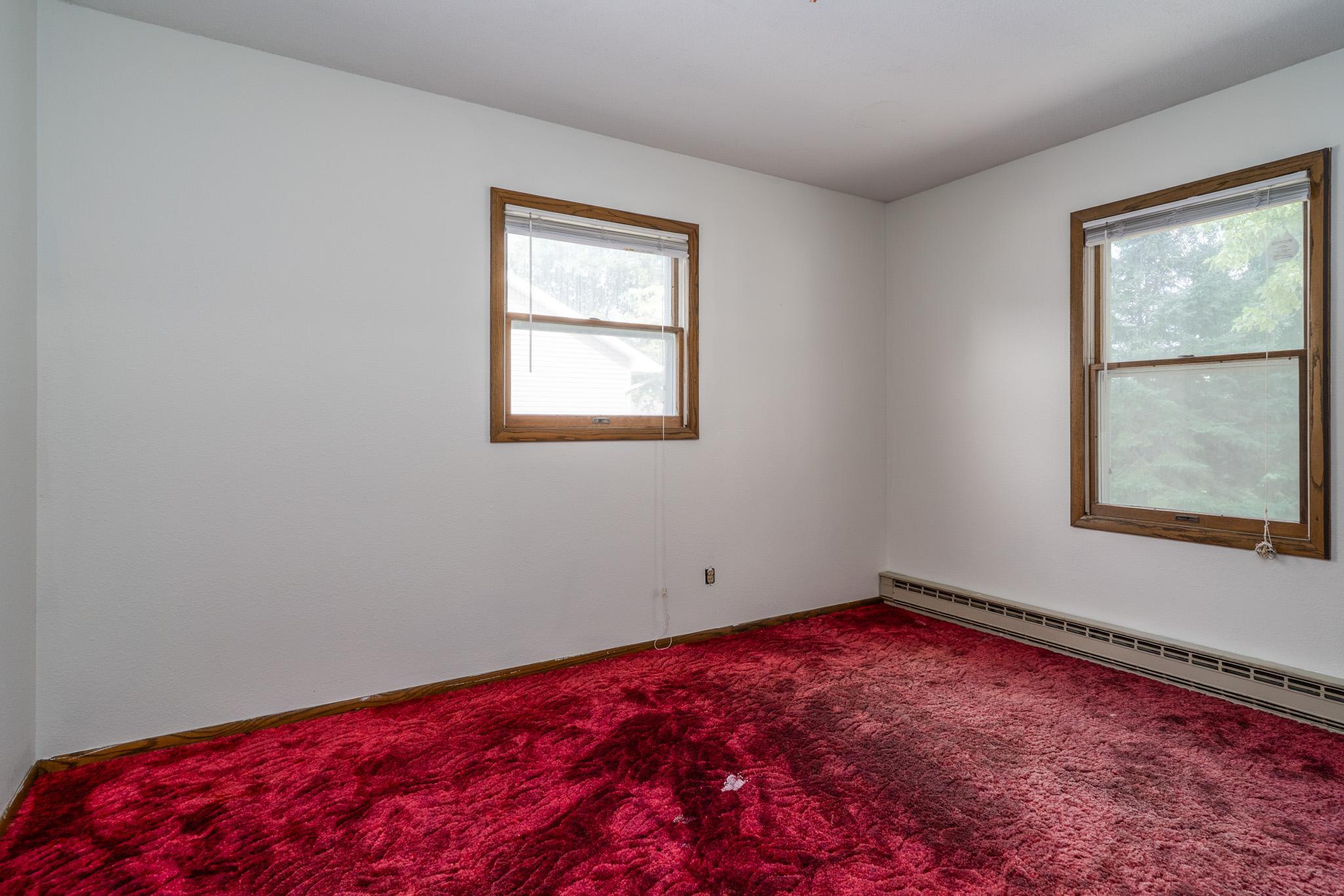 1977 single family home for sale at 511 4th Avenue NE in Crookston, MN — 4 bed, 2 bath (photo 11 of 35)