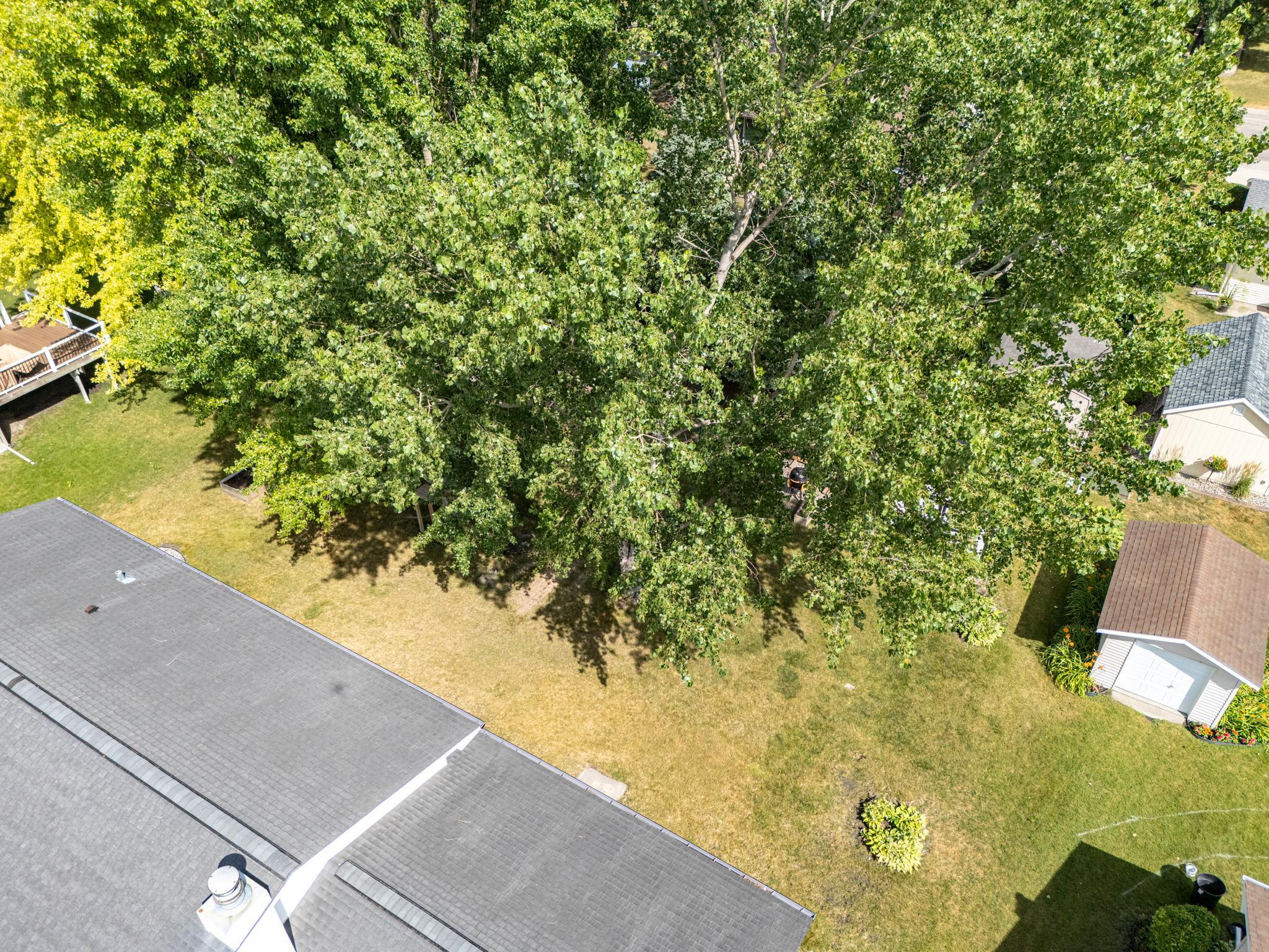 1977 single family home for sale at 511 4th Avenue NE in Crookston, MN — 4 bed, 2 bath (photo 26 of 35)
