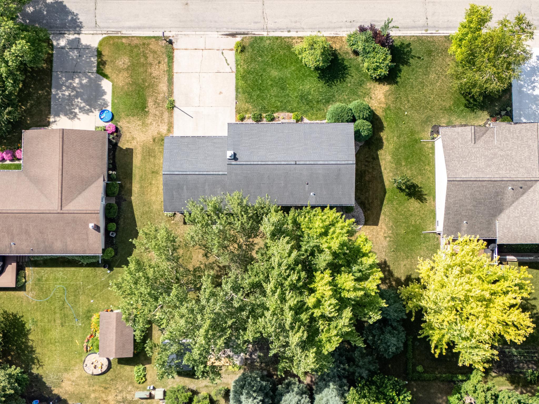 1977 single family home for sale at 511 4th Avenue NE in Crookston, MN — 4 bed, 2 bath (photo 32 of 35)