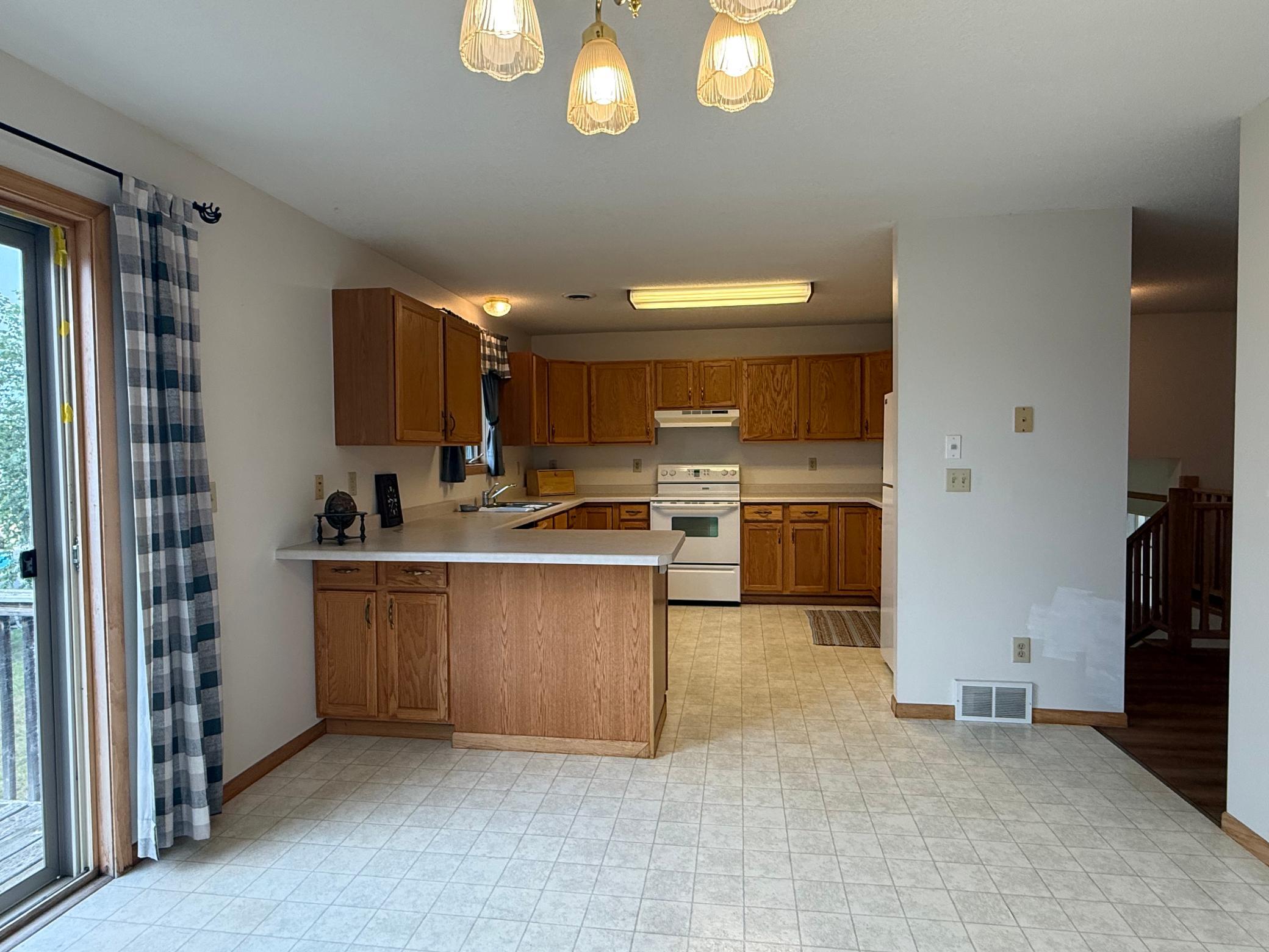 215 Gould Avenue NE, Bemidji MN 56601 - Photo 8 of 30