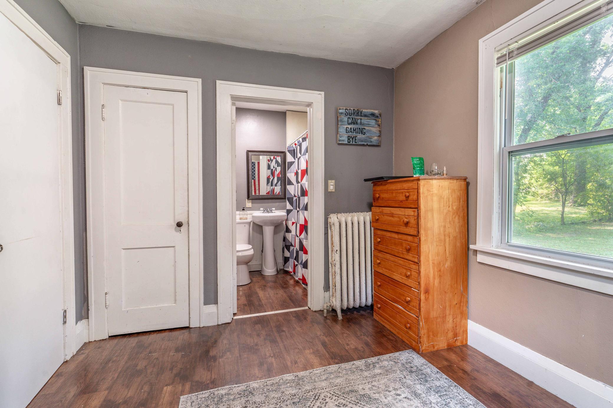 1927 single family home for sale at 211 W Channing Avenue in Fergus Falls, MN — 1 bed, 1 bath (photo 15 of 27)