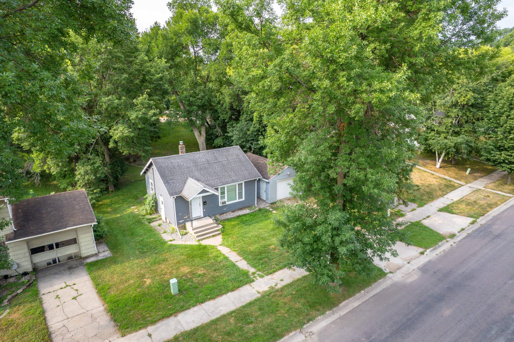 1927 single family home for sale at 211 W Channing Avenue in Fergus Falls, MN — 1 bed, 1 bath (photo 22 of 27)