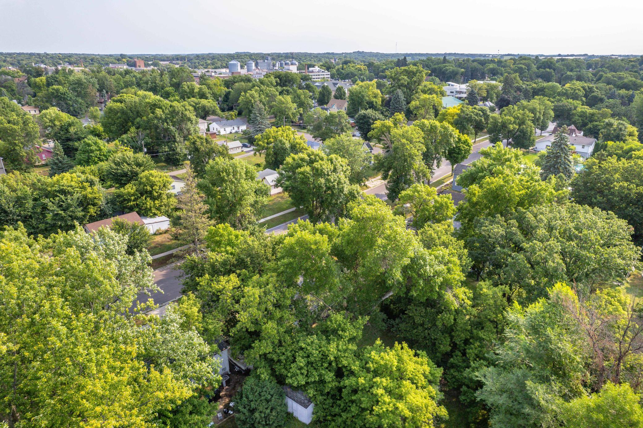 1927 single family home for sale at 211 W Channing Avenue in Fergus Falls, MN — 1 bed, 1 bath (photo 24 of 27)