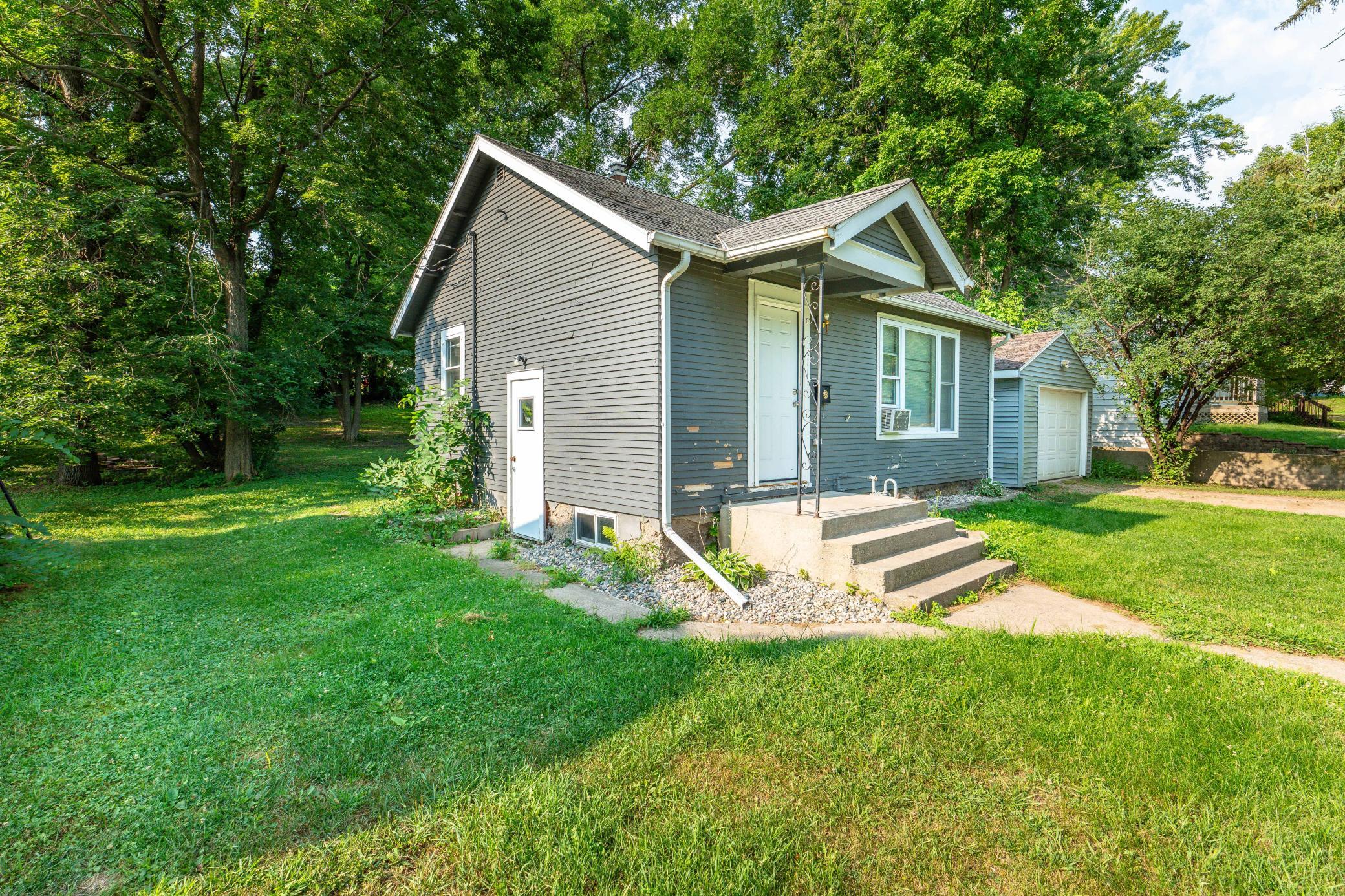 1927 single family home for sale at 211 W Channing Avenue in Fergus Falls, MN — 1 bed, 1 bath (photo 6 of 27)