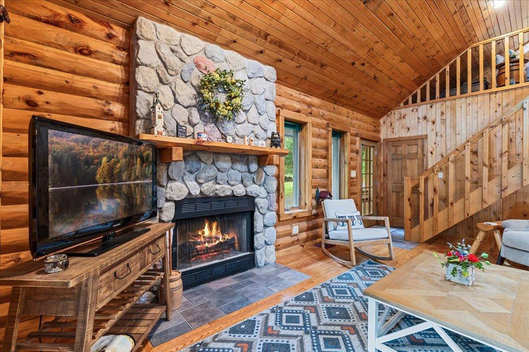 1998 single family home for sale at 940 Central Avenue N in Laporte, MN — 3 bed, 1 bath (photo 9 of 43)