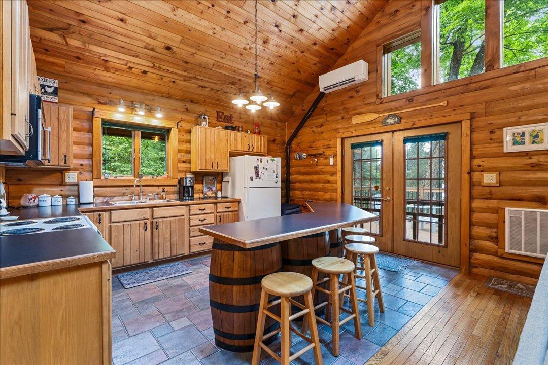 1998 single family home for sale at 940 Central Avenue N in Laporte, MN — 3 bed, 1 bath (photo 10 of 43)
