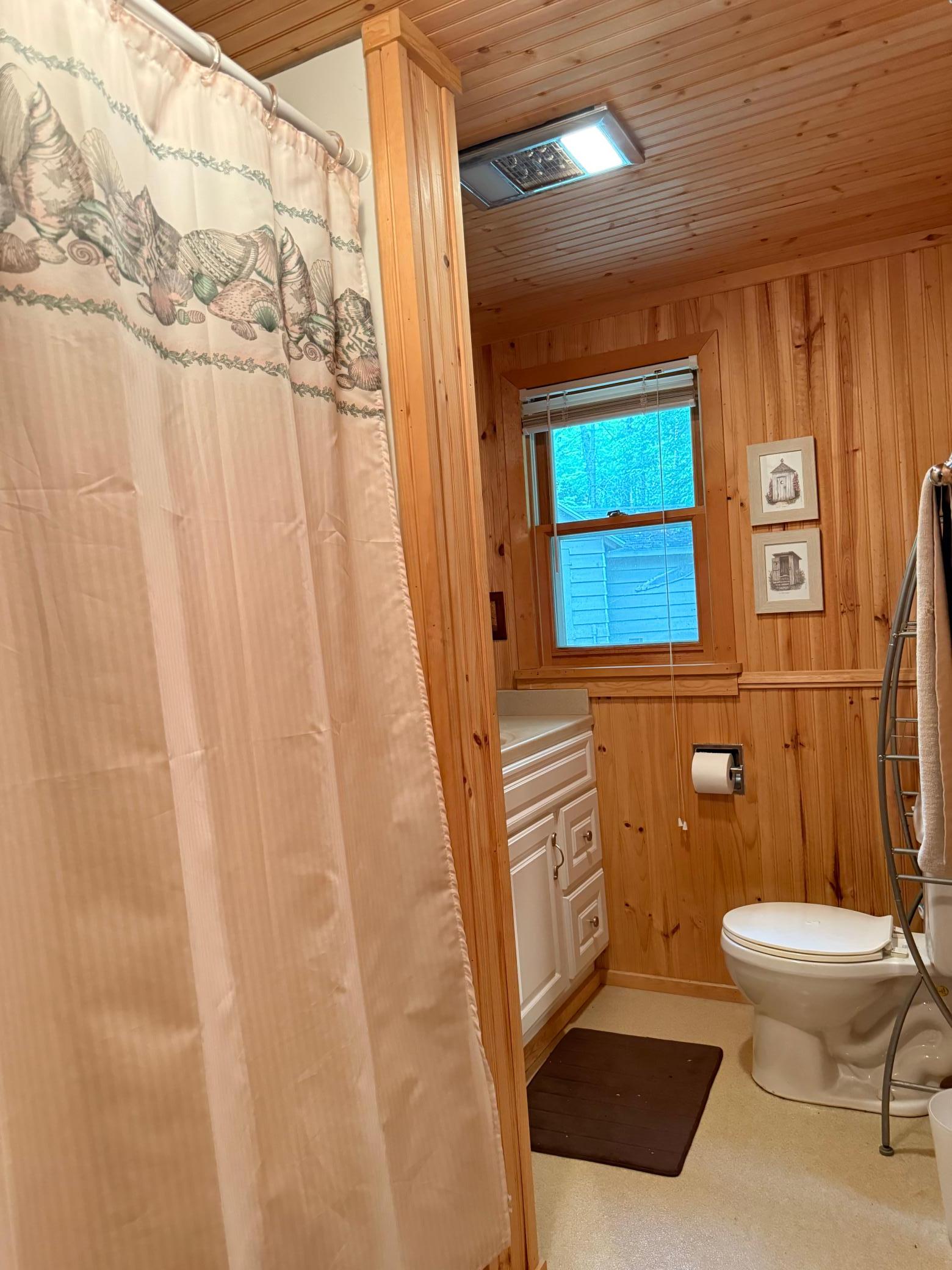 1967 single family home for sale at 41622 Turtle Lake View Trail in Bigfork, MN — 2 bed, 1 bath (photo 15 of 48)
