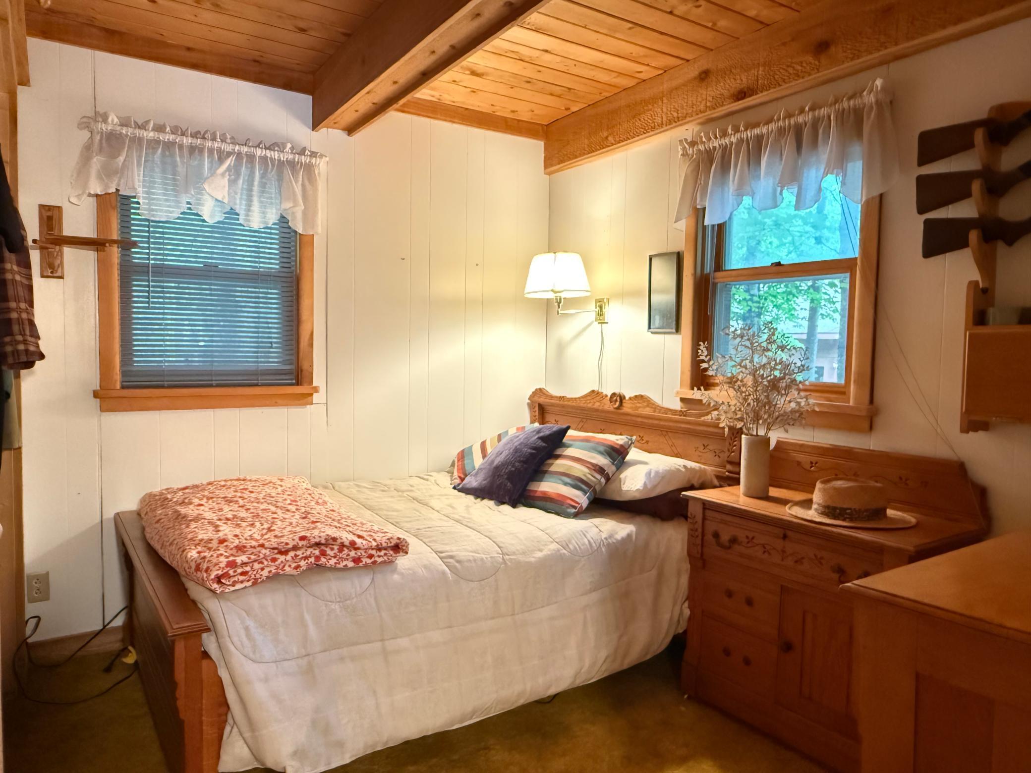 1967 single family home for sale at 41622 Turtle Lake View Trail in Bigfork, MN — 2 bed, 1 bath (photo 18 of 48)