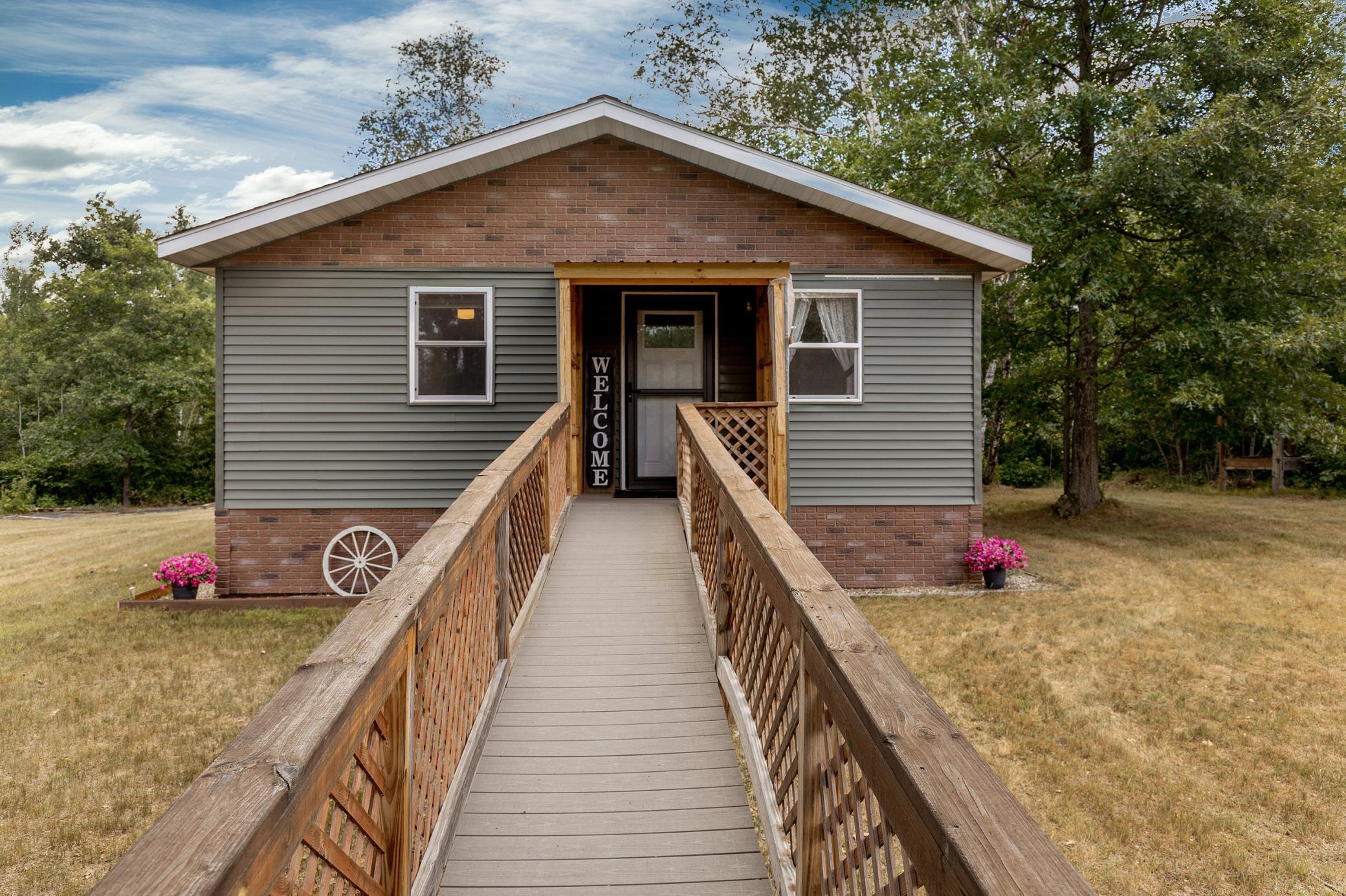 1940 single family home for sale at 31120 State Highway 200 in Laporte, MN — 2 bed, 2 bath (photo 2 of 29)