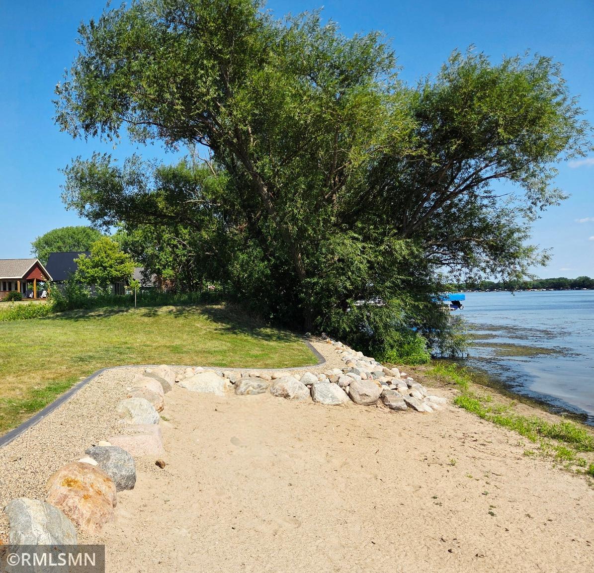 2019 single family home for sale at 14129 County 10 in Osakis, MN — 2 bed, 1 bath (photo 5 of 43)