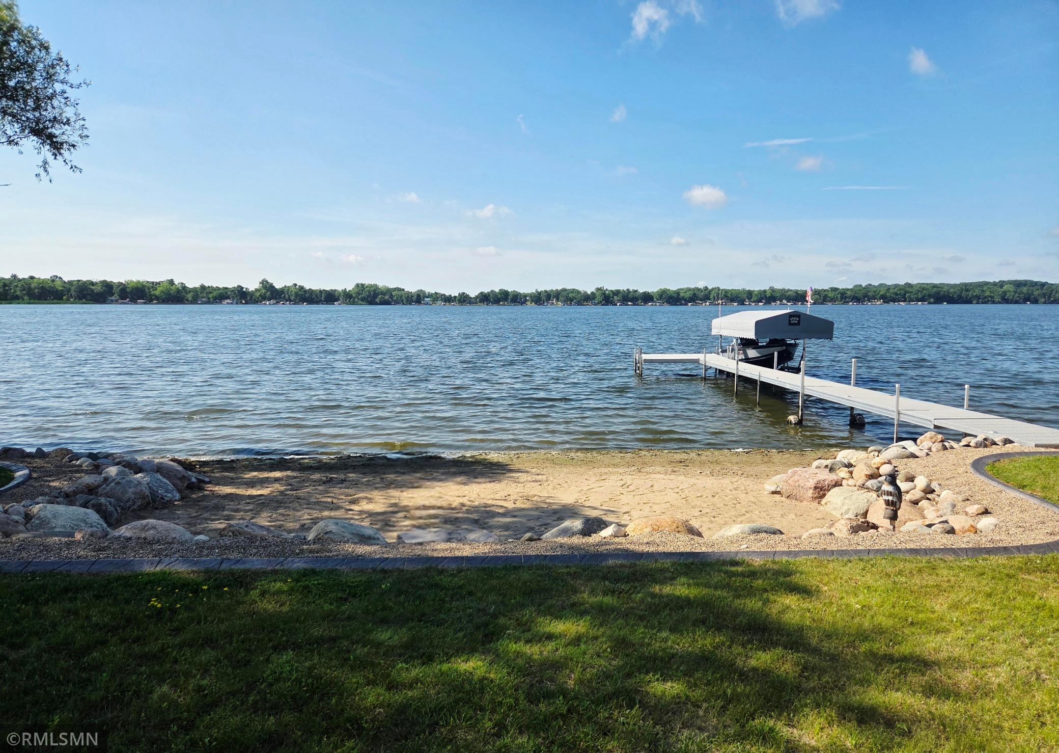 2019 single family home for sale at 14129 County 10 in Osakis, MN — 2 bed, 1 bath (photo 6 of 43)
