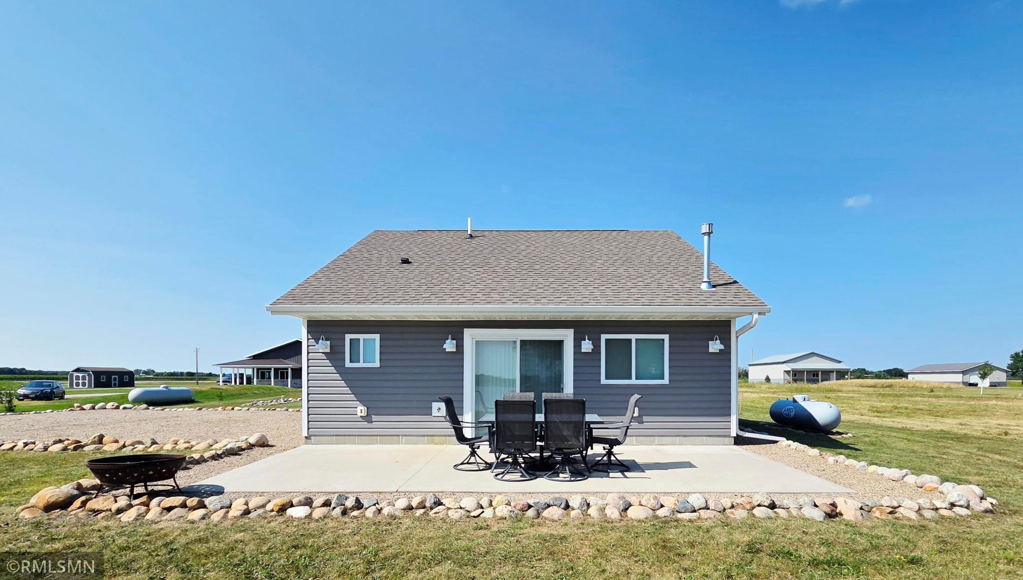 2019 single family home for sale at 14129 County 10 in Osakis, MN — 2 bed, 1 bath (photo 10 of 43)