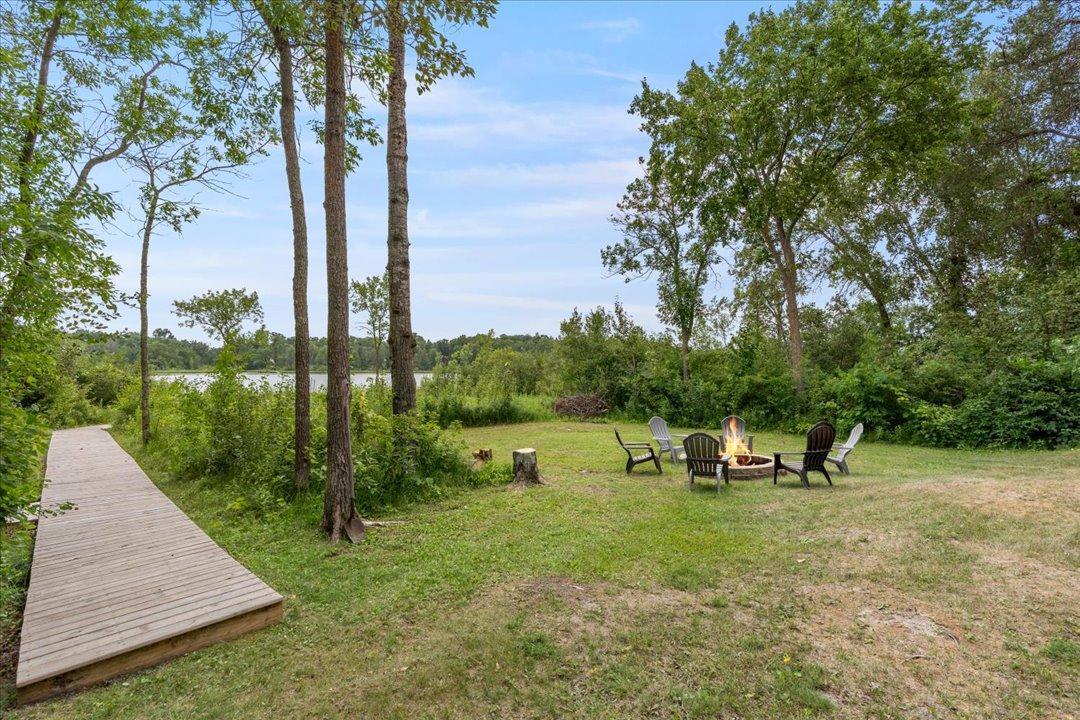 1997 single family home for sale at 33025 County Road 39 in Breezy Point, MN — 2 bed, 1 bath (photo 19 of 28)