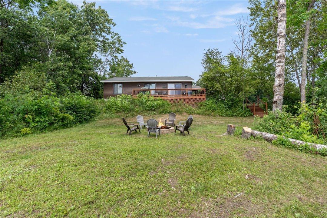 1997 single family home for sale at 33025 County Road 39 in Breezy Point, MN — 2 bed, 1 bath (photo 3 of 28)