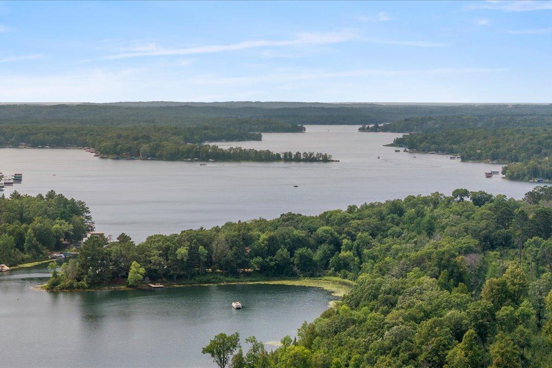 1997 single family home for sale at 33025 County Road 39 in Breezy Point, MN — 2 bed, 1 bath (photo 27 of 28)