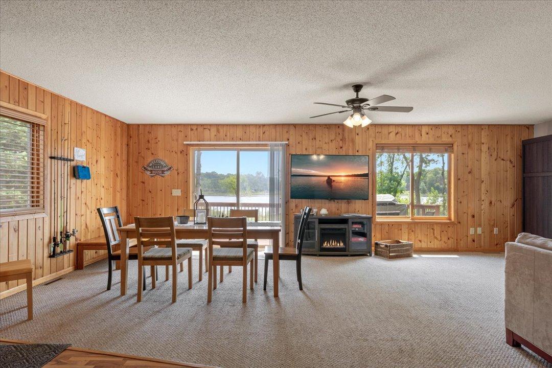 1997 single family home for sale at 33025 County Road 39 in Breezy Point, MN — 2 bed, 1 bath (photo 8 of 28)