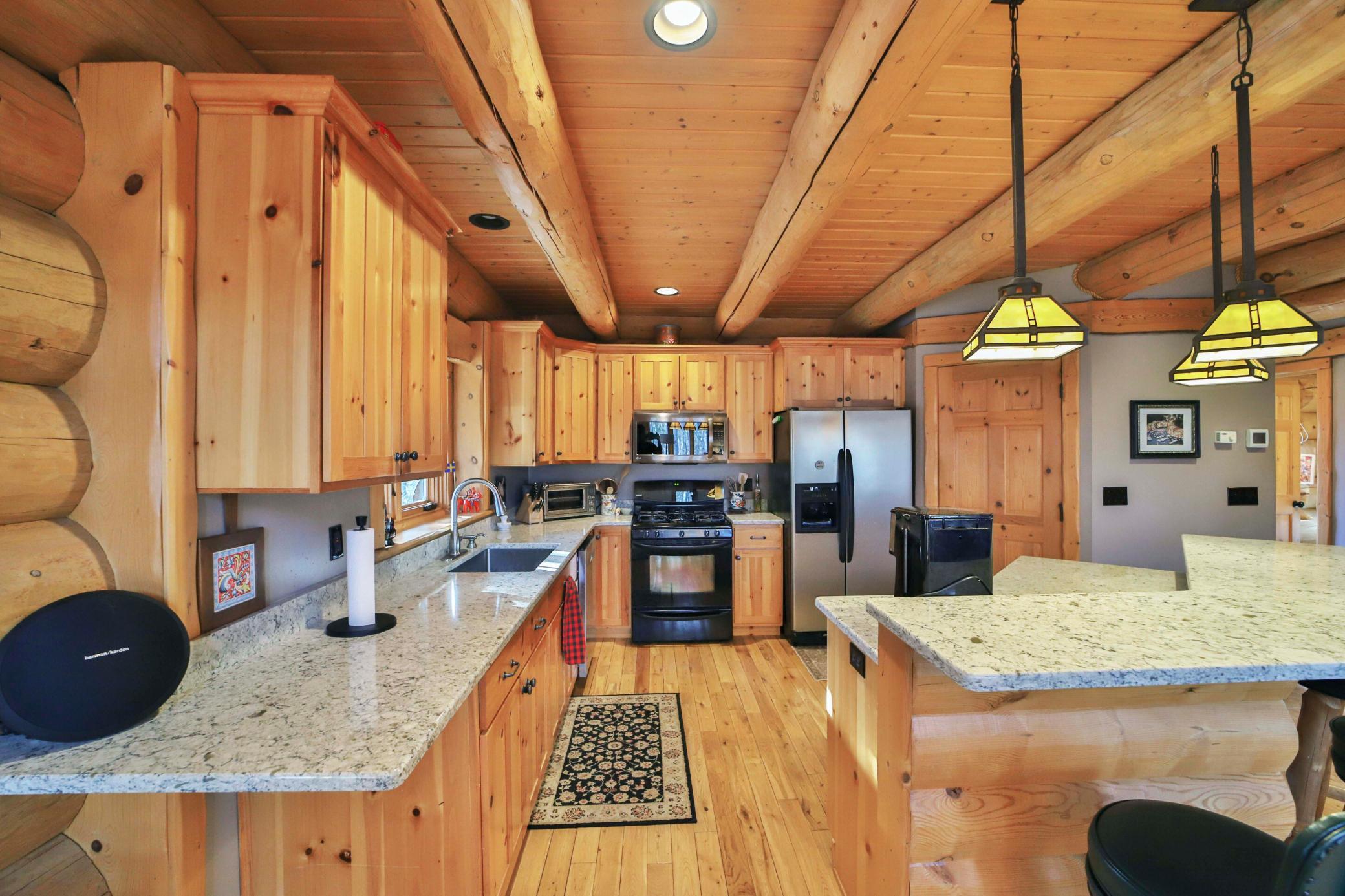 2004 single family home for sale at 29107 Voyagers Pass in Pequot Lakes, MN — 3 bed, 3 bath (photo 9 of 65)