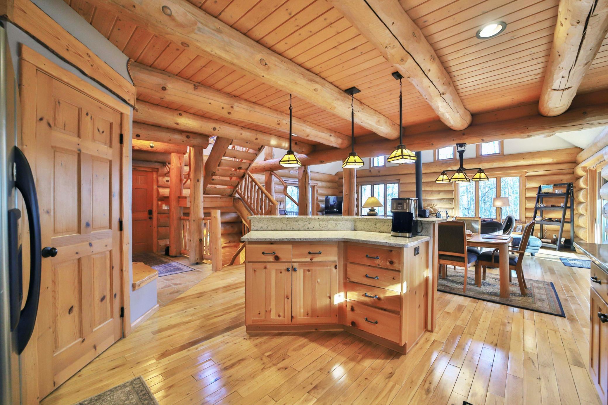 2004 single family home for sale at 29107 Voyagers Pass in Pequot Lakes, MN — 3 bed, 3 bath (photo 10 of 65)