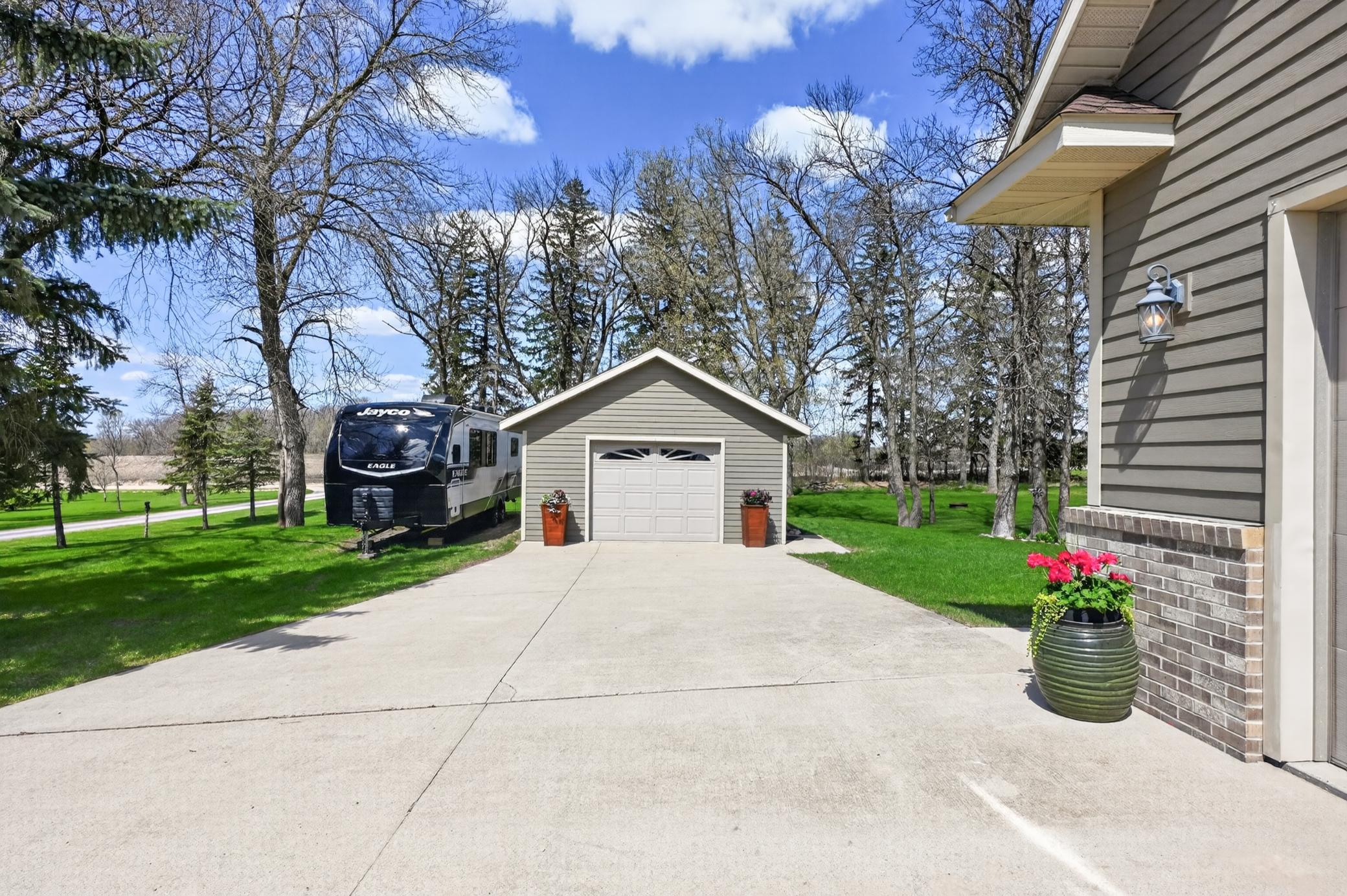 1608 E Lake Jessie Road SE, Alexandria MN 56308 - Photo 13 of 73