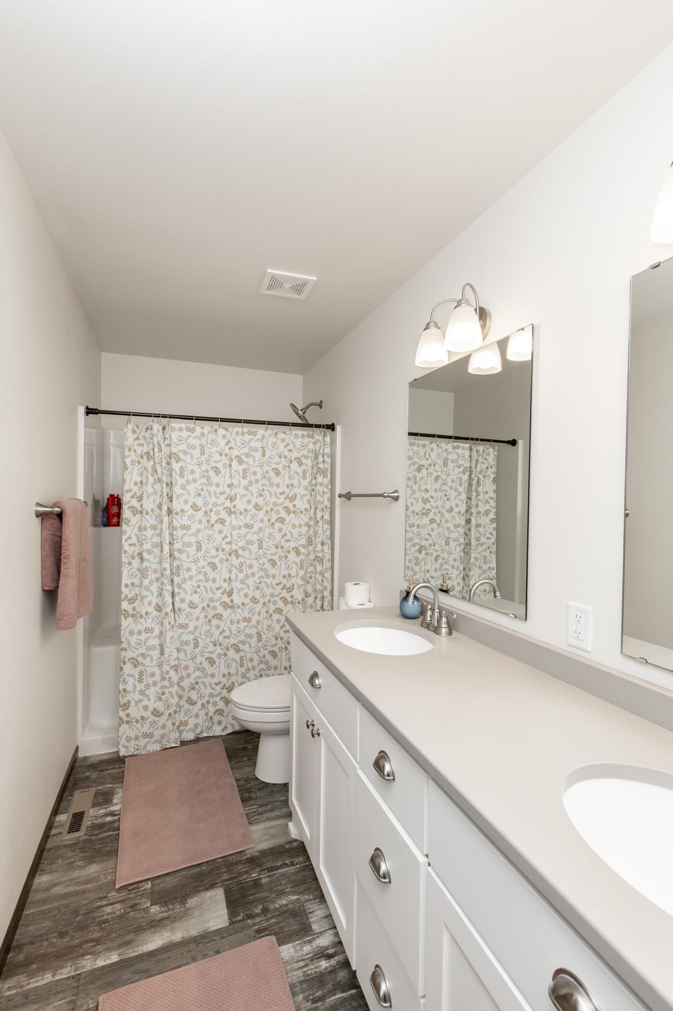 2019 single family home for sale at 3005 38th Avenue S in Moorhead, MN — 4 bed, 3 bath (photo 24 of 56)