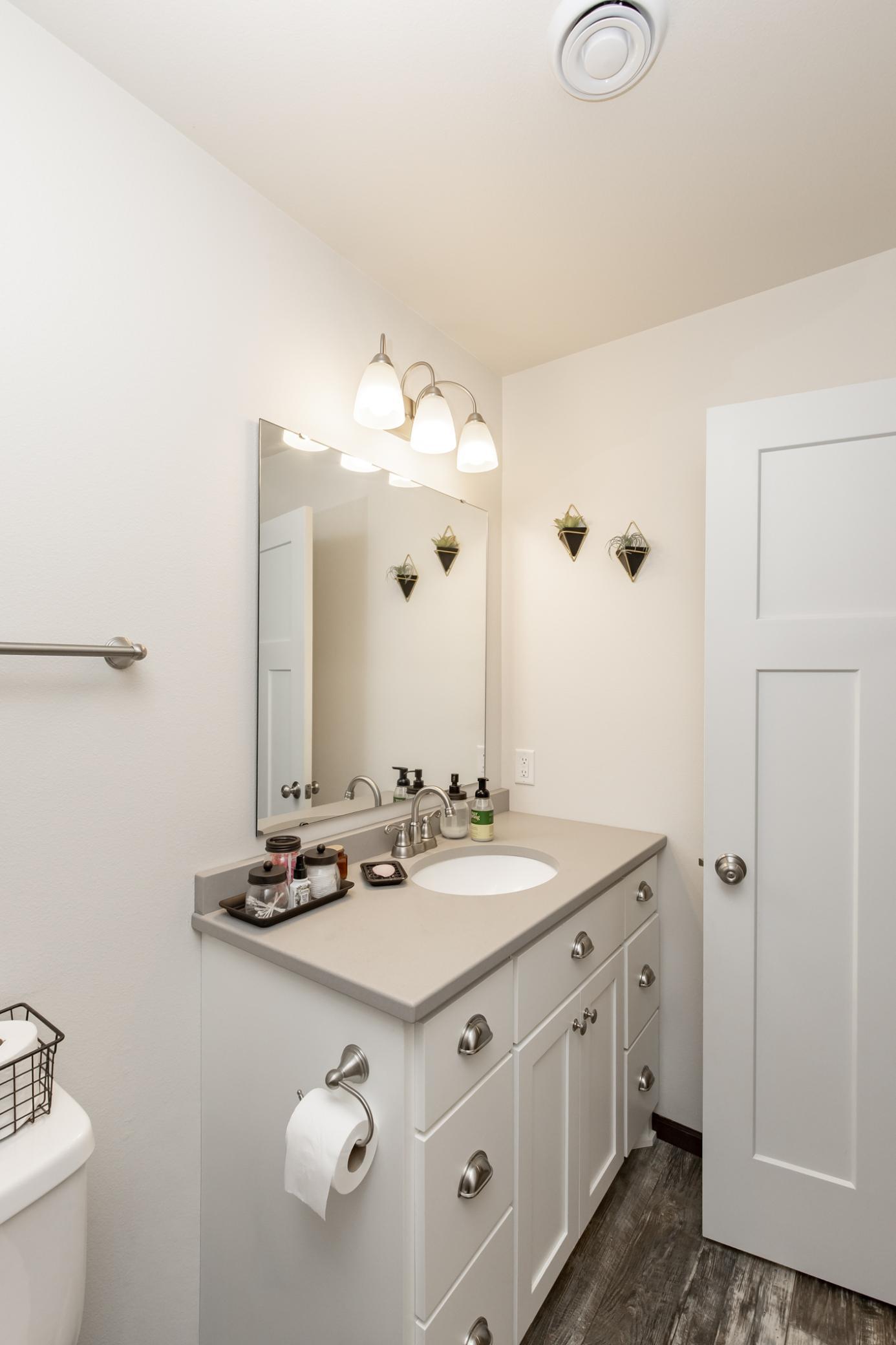 2019 single family home for sale at 3005 38th Avenue S in Moorhead, MN — 4 bed, 3 bath (photo 40 of 56)