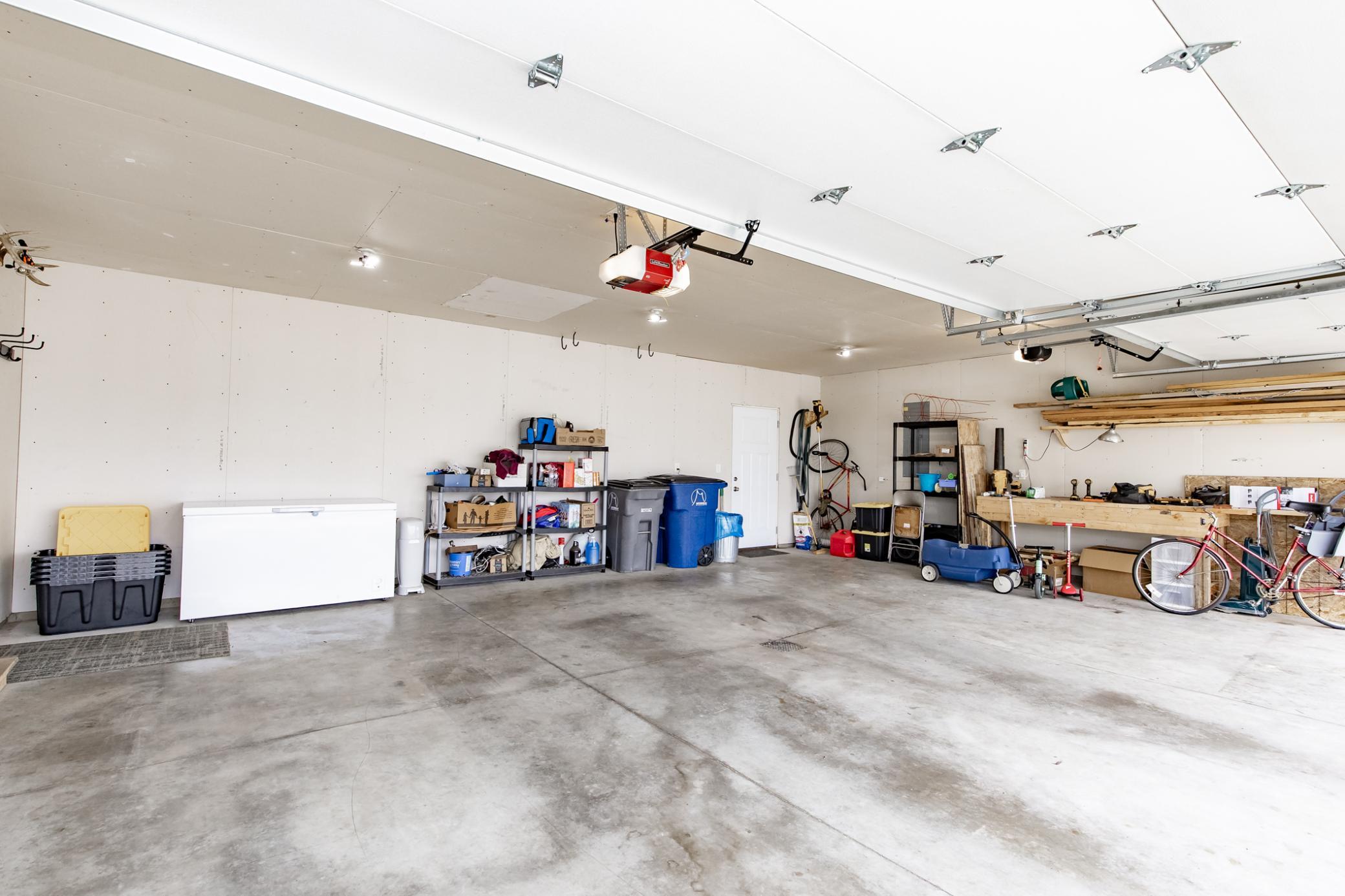 2019 single family home for sale at 3005 38th Avenue S in Moorhead, MN — 4 bed, 3 bath (photo 43 of 56)