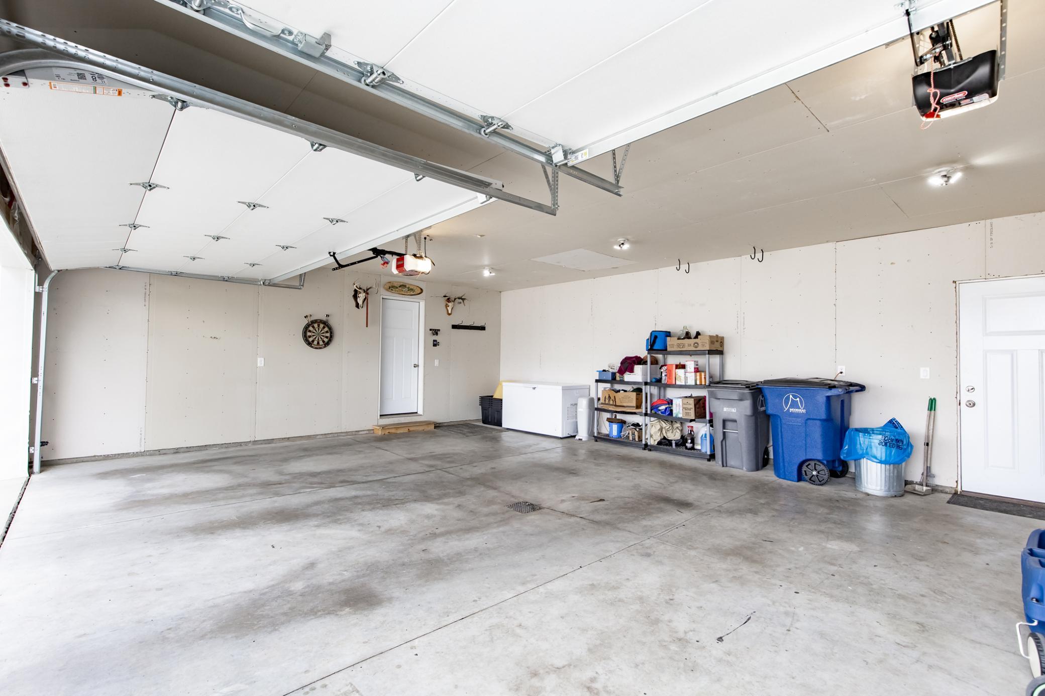 2019 single family home for sale at 3005 38th Avenue S in Moorhead, MN — 4 bed, 3 bath (photo 44 of 56)