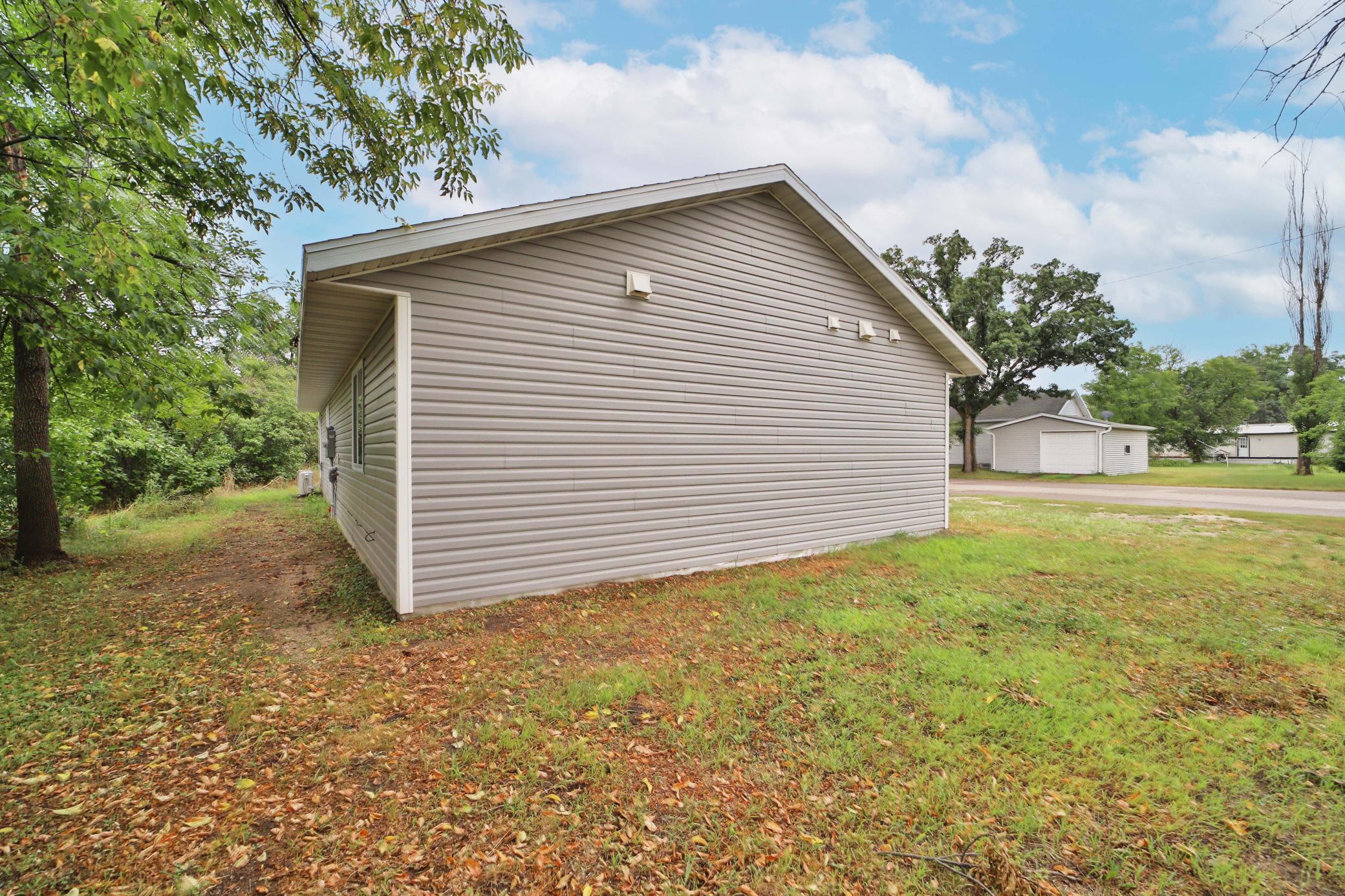 419 Mckinley Street SW, Staples MN 56479 - Photo 35 of 37