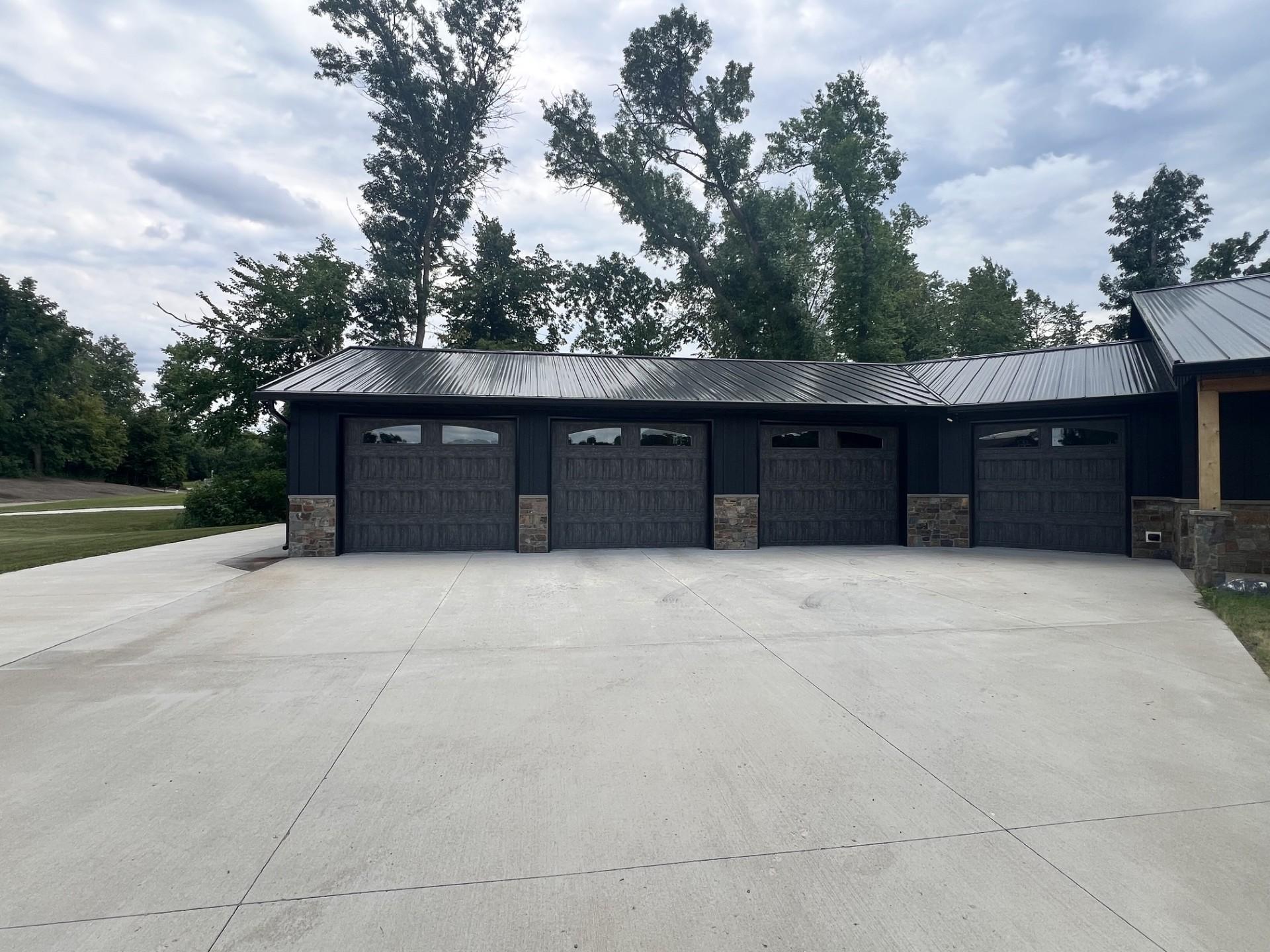 2023 single family home for sale at 4212 S Ida View Court NW in Alexandria, MN — 3 bed, 3 bath (photo 4 of 55)