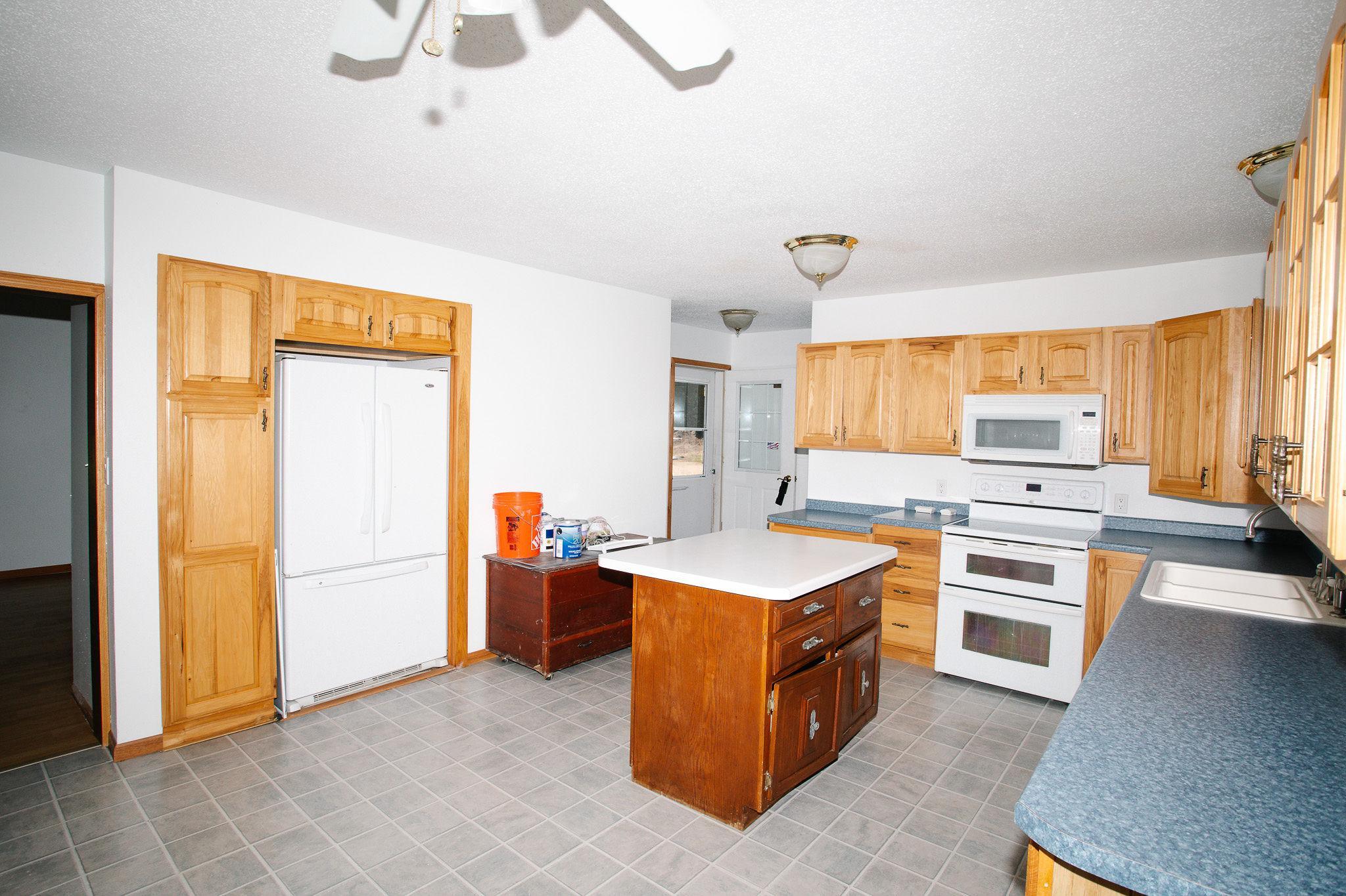 1933 single family home for sale at 11268 Cohen Loop NW in Bemidji, MN — 3 bed, 2 bath (photo 12 of 40)