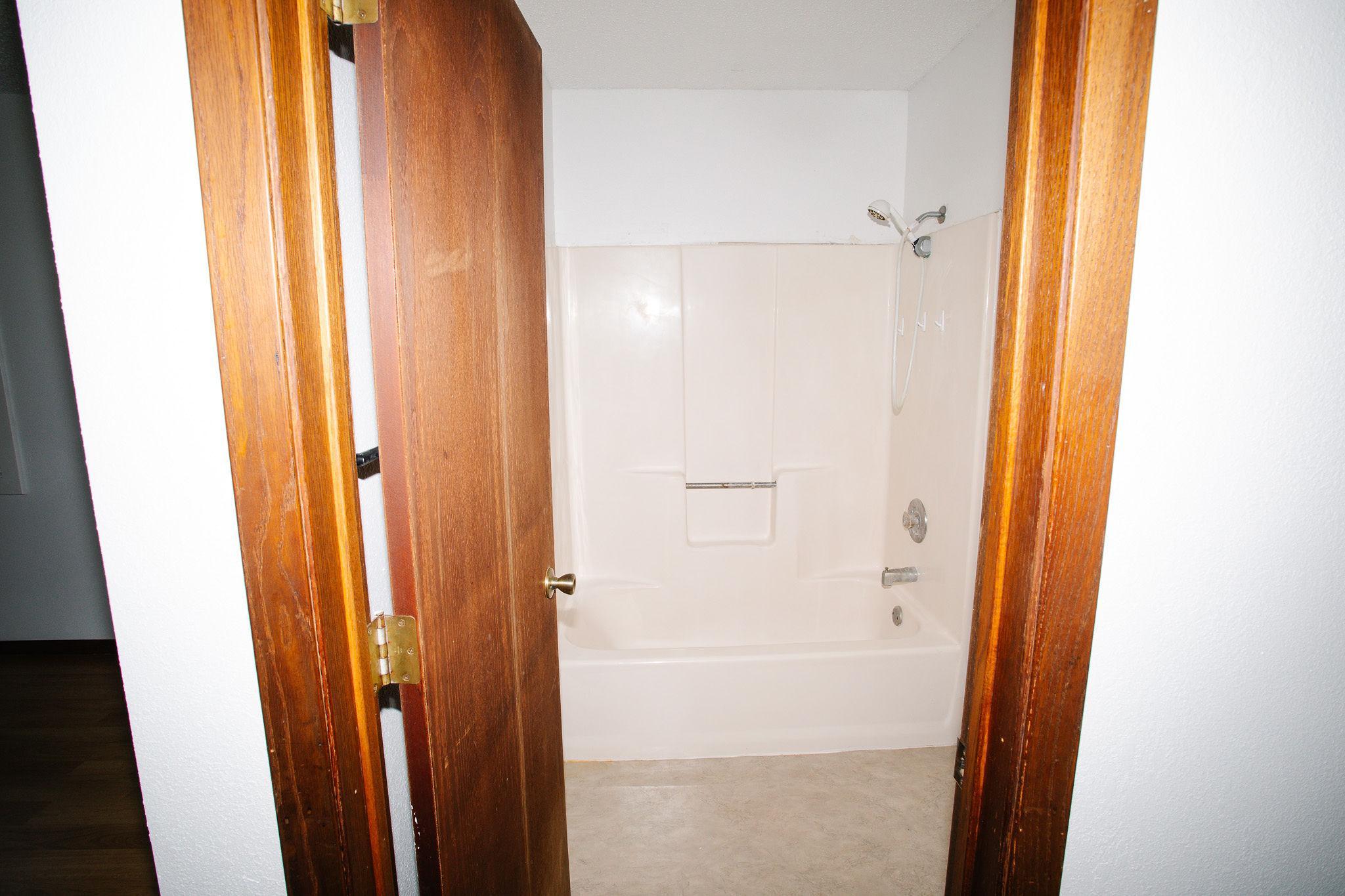 1933 single family home for sale at 11268 Cohen Loop NW in Bemidji, MN — 3 bed, 2 bath (photo 18 of 40)