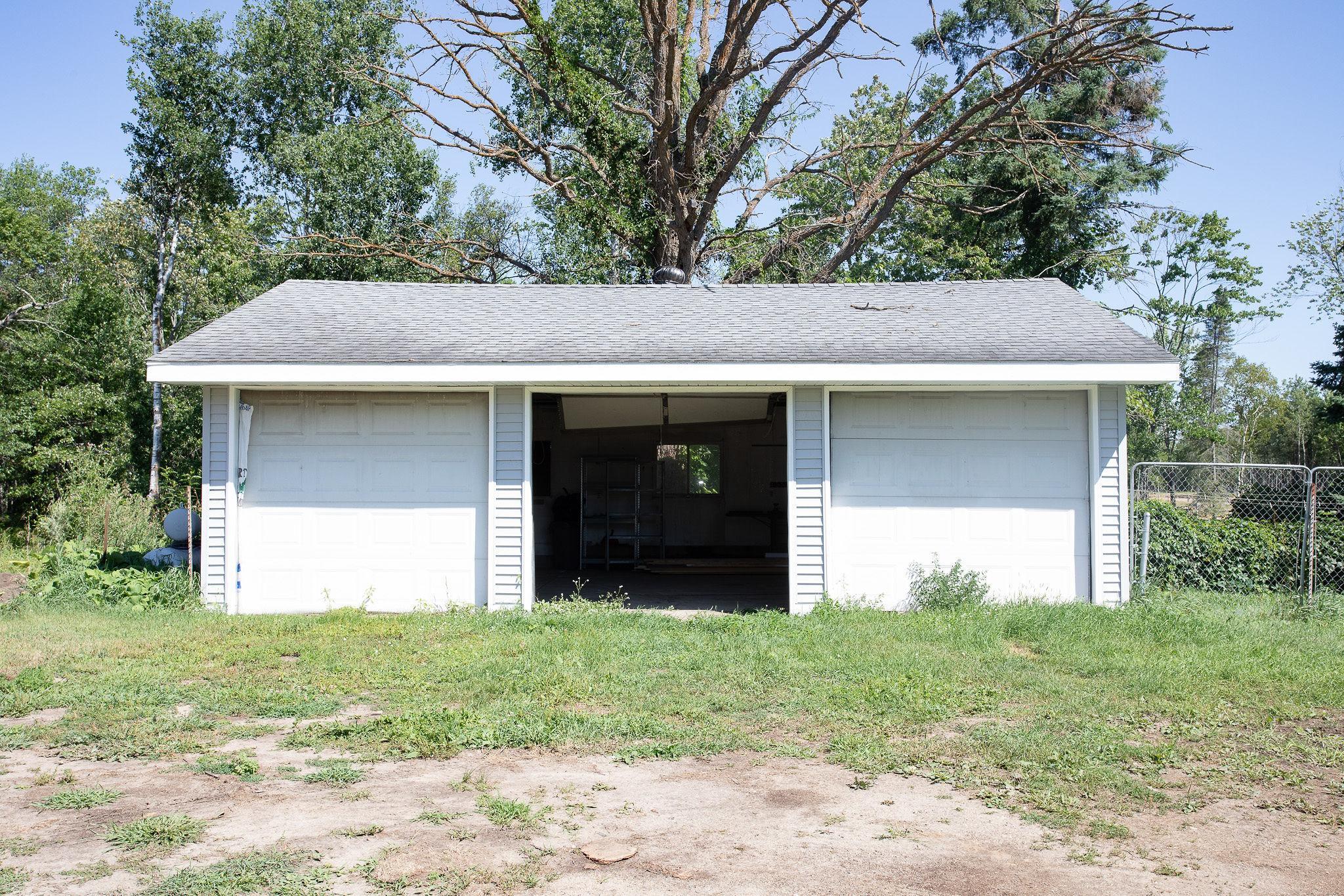 1933 single family home for sale at 11268 Cohen Loop NW in Bemidji, MN — 3 bed, 2 bath (photo 4 of 40)