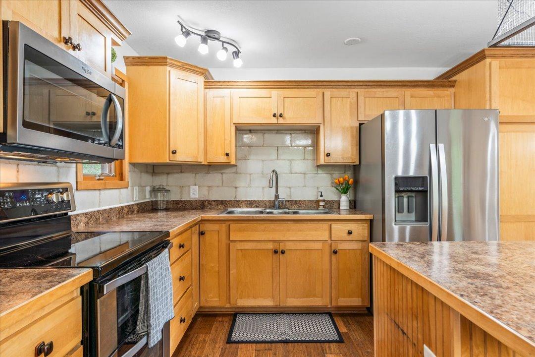 2005 single family home for sale at 1565 Stallion Road SW in Pillager, MN — 3 bed, 2 bath (photo 6 of 59)