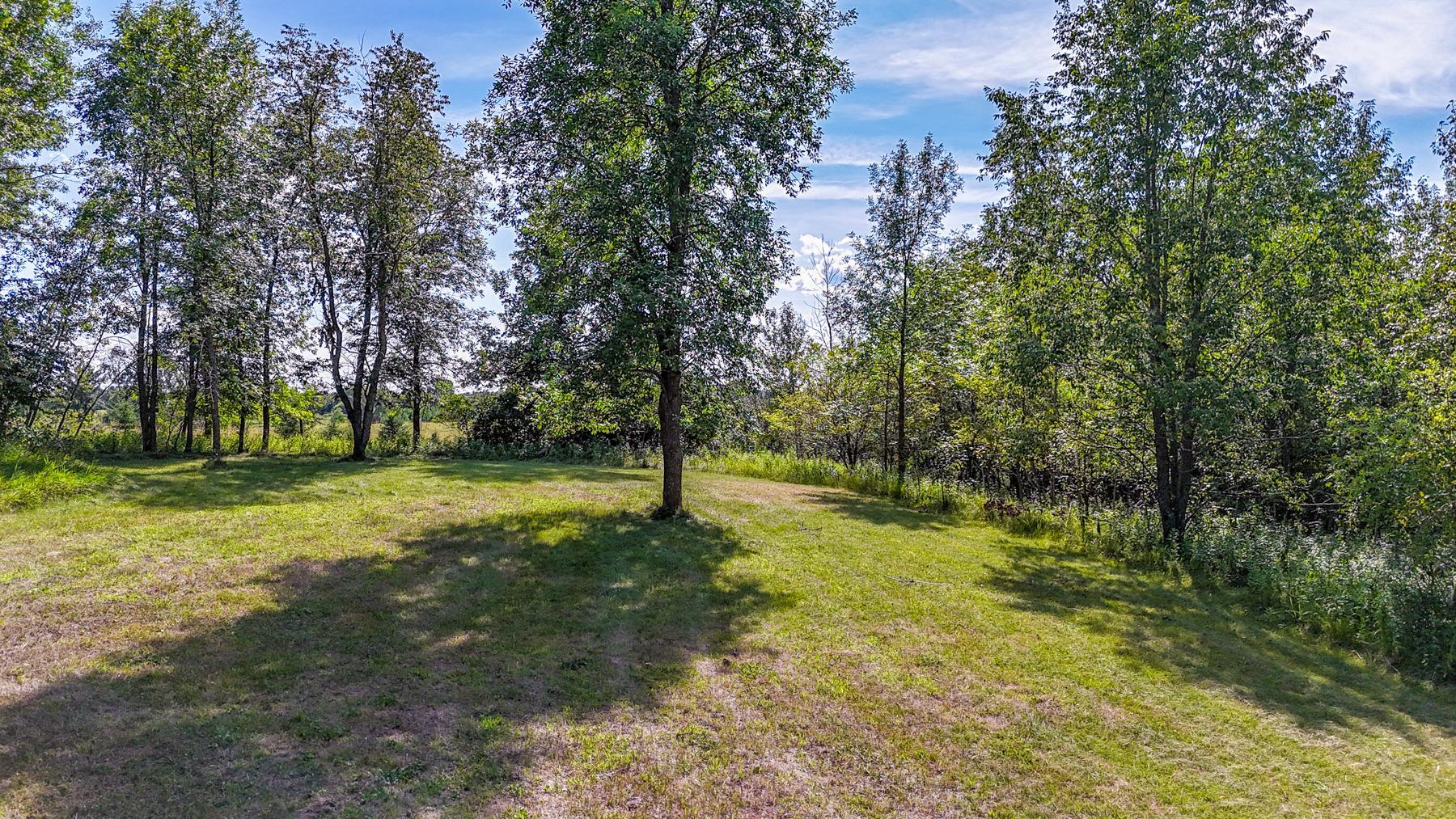 2004 single family home for sale at 19400 Woodland Circle in Detroit Lakes, MN — 3 bed, 2 bath (photo 14 of 25)