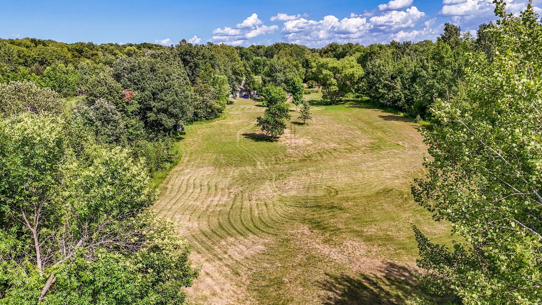 2004 single family home for sale at 19400 Woodland Circle in Detroit Lakes, MN — 3 bed, 2 bath (photo 21 of 25)