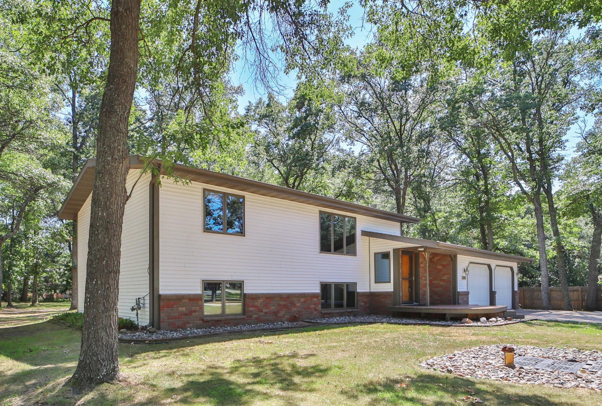 1985 single family home for sale at 6205 Donald Street in Baxter, MN — 4 bed, 2 bath (photo 2 of 67)