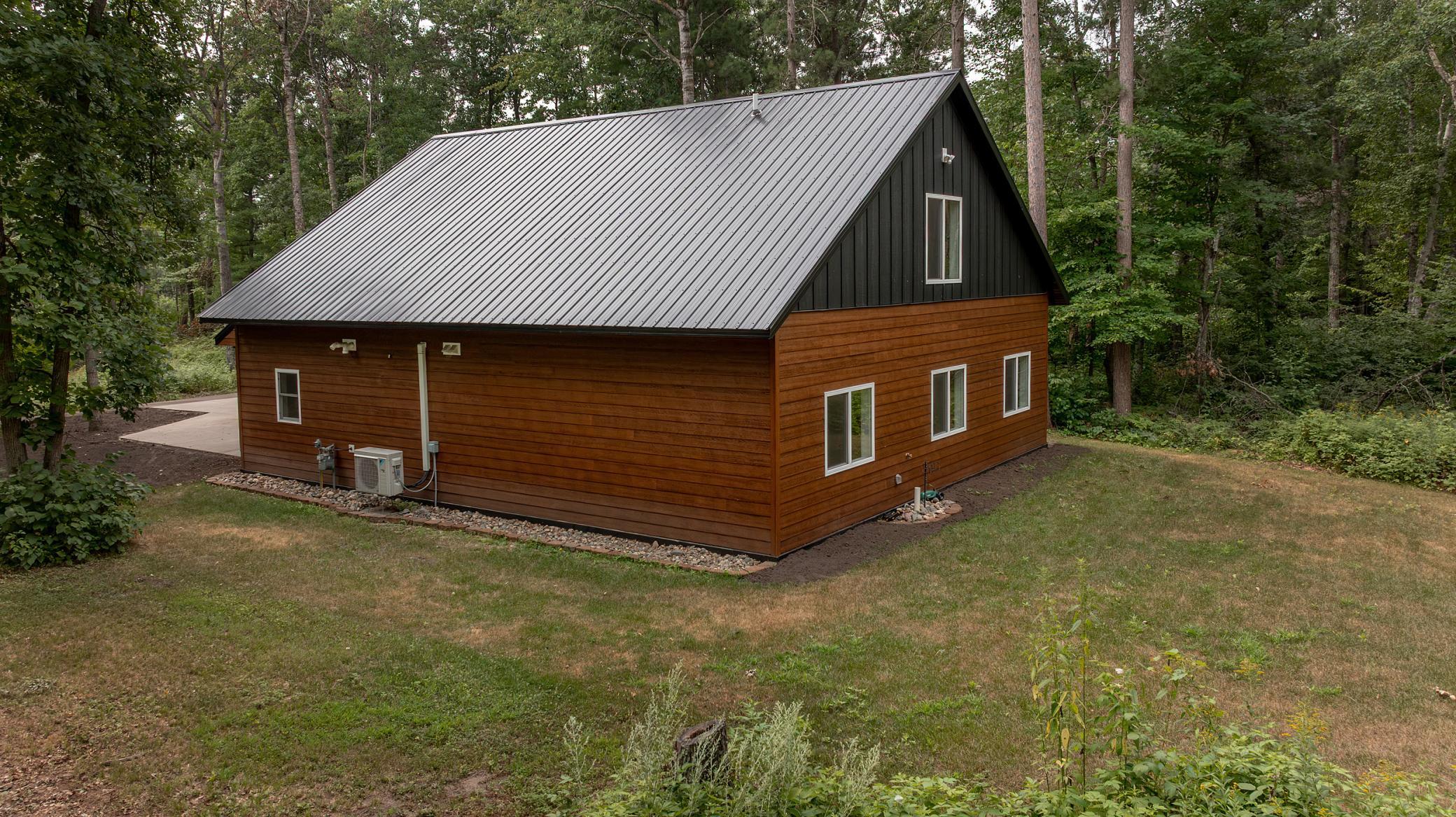 2021 single family home for sale at 9598 Ossawinnamakee Road in Pequot Lakes, MN — 3 bed, 1 bath (photo 6 of 31)