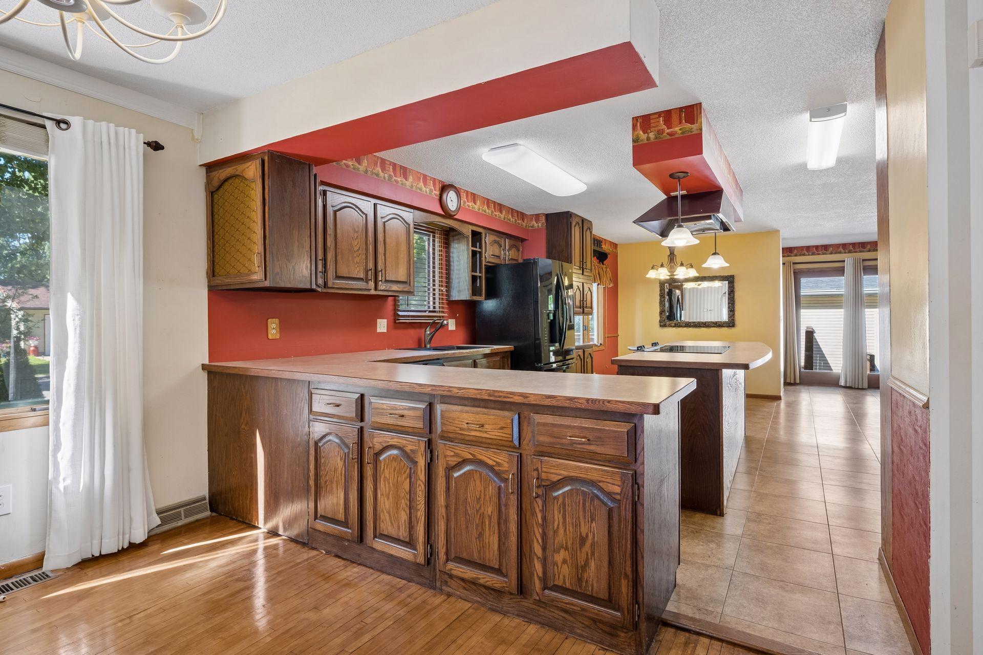 220 S Mccornell Avenue, Parkers Prairie MN 56361 - Photo 8 of 39