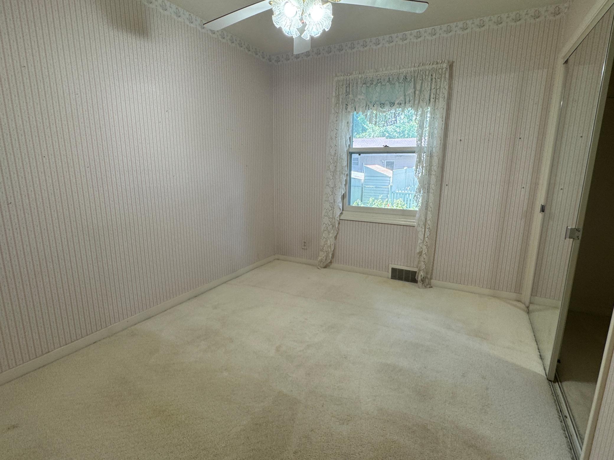 1952 single family home for sale at 1510 Lynn Avenue in Detroit Lakes, MN — 3 bed, 2 bath (photo 27 of 51)