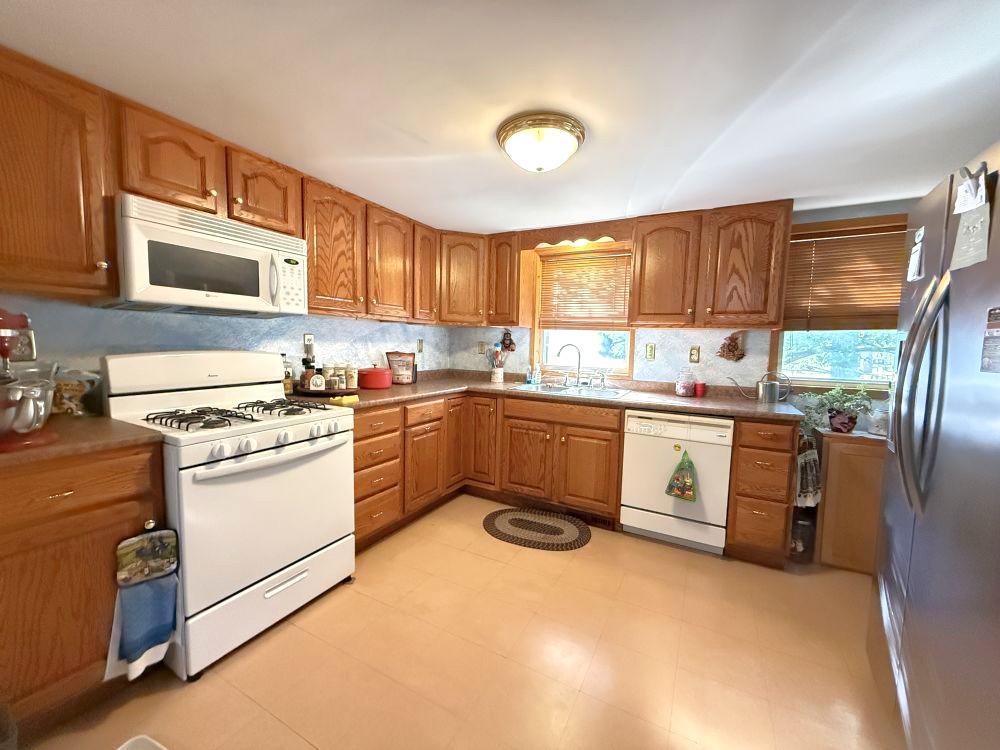 613 Cherry Avenue, Frazee MN 56544 - Photo 10 of 47