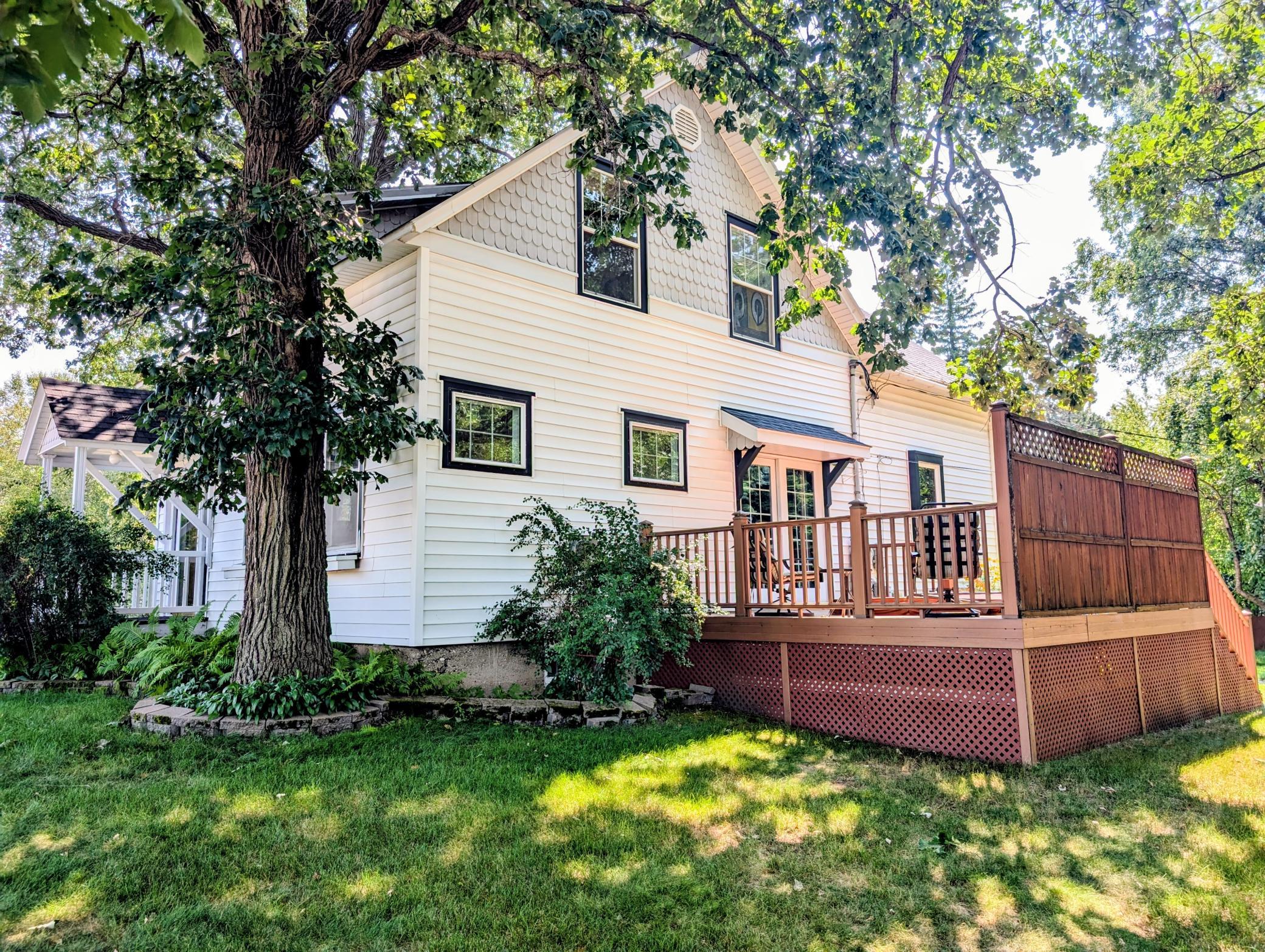 1901 single family home for sale at 525 2nd Avenue SE in Long Prairie, MN — 4 bed, 3 bath (photo 8 of 78)