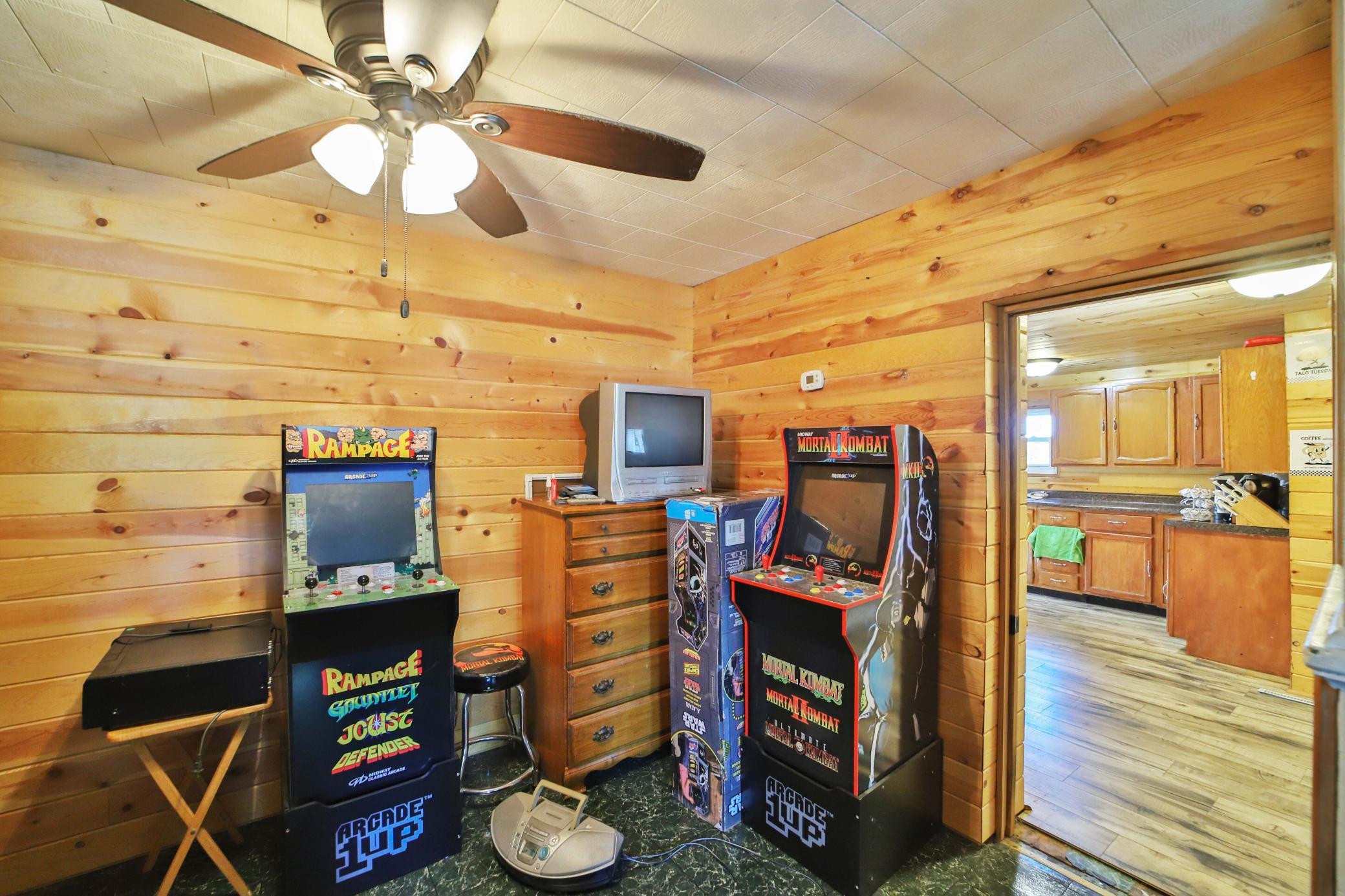 624 N 10th Street, Brainerd MN 56401 - Photo 7 of 33