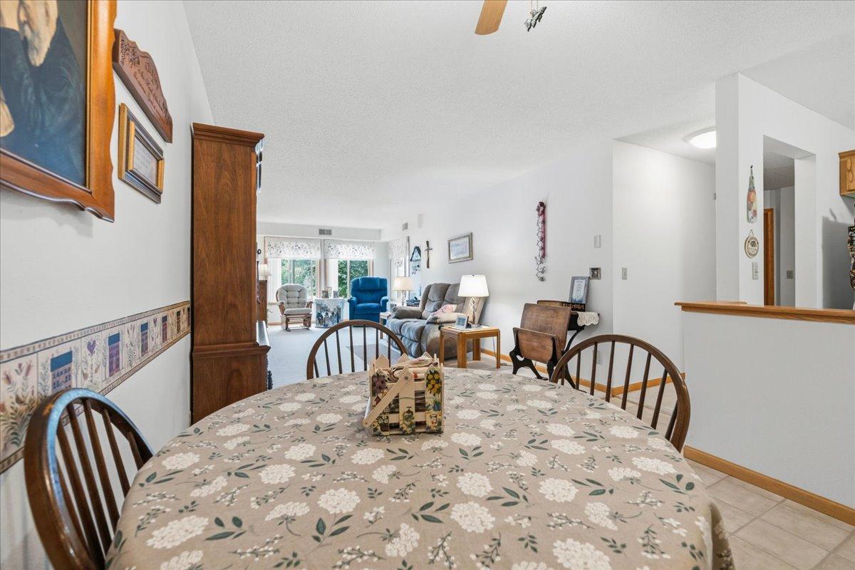 912 Hawthorne Street, Unit 104, Alexandria MN 56308 - Photo 18 of 43